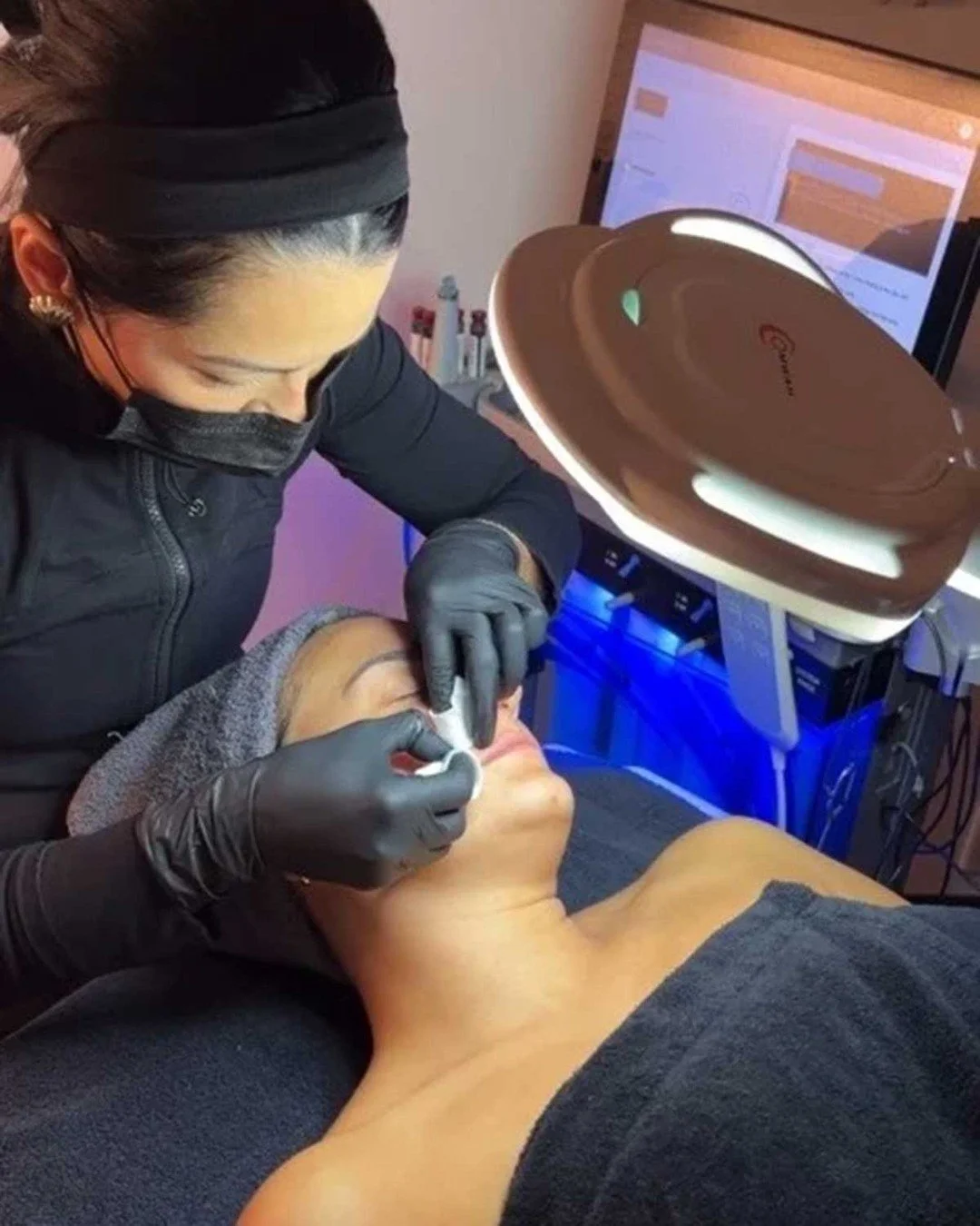 February skin deserves a little extra care. @skinlabashburn is the kind of stop that helps with the winter dryness and dullness, and leaves you looking noticeably more refreshed. Book a service or shop their moisturizing skin care and let your skin c