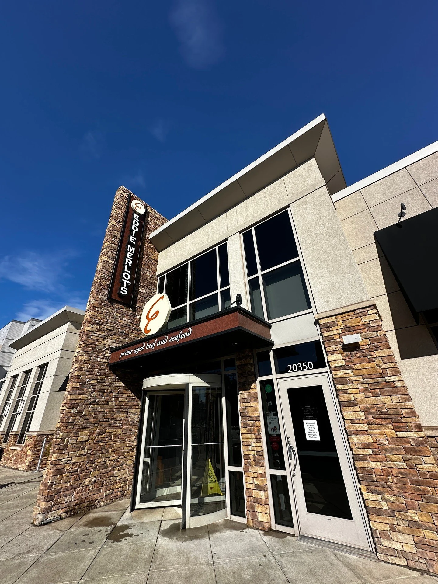 Restaurant week but make it a date.

Elevated Restaurant Week moments include:

@eddiemerlots &mdash; $55, per person, three-course dinner with options like filet mignon, Faroe Islands salmon, or lemon-dijon chicken, plus classic desserts like cr&egr