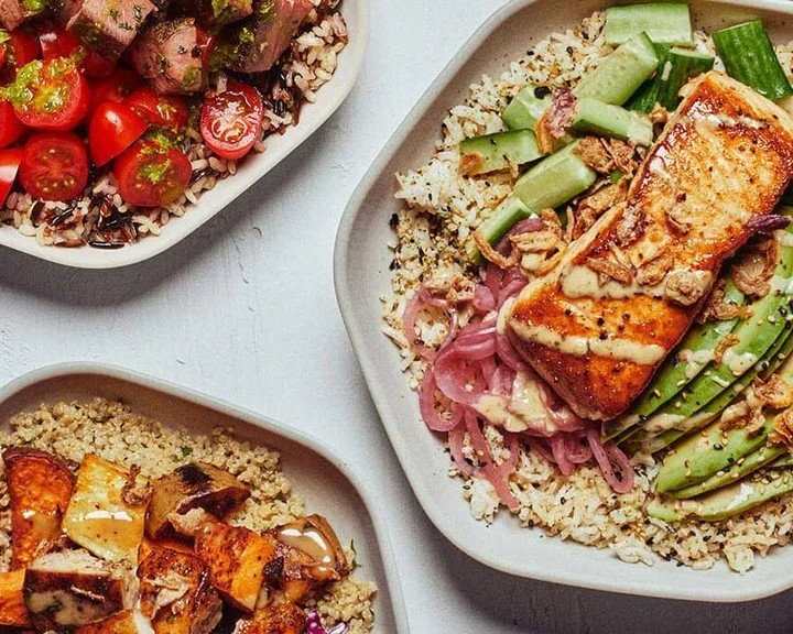 Some meals just hit the balance perfectly.

@Sweetgreen&rsquo;s Steak Mezze is one of those. Hearty enough to fill you up, fresh enough that you don&rsquo;t feel weighed down after.

Good option when you want something quick that still feels like a r