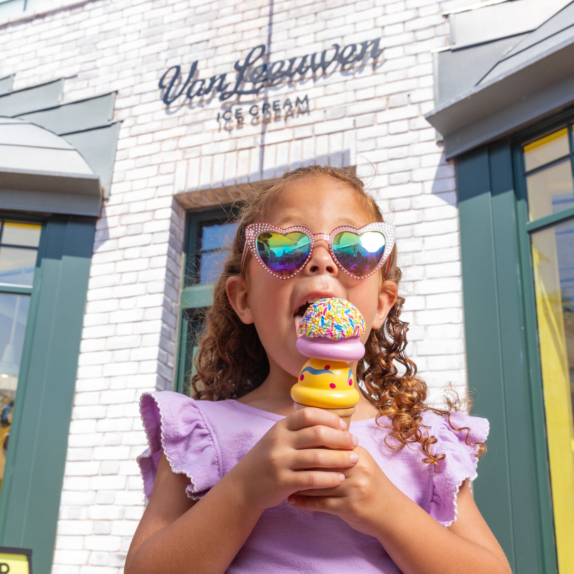 50716_VanLeeuwen_Scoop_Shop_Counter_Summer_2026-6296.jpg