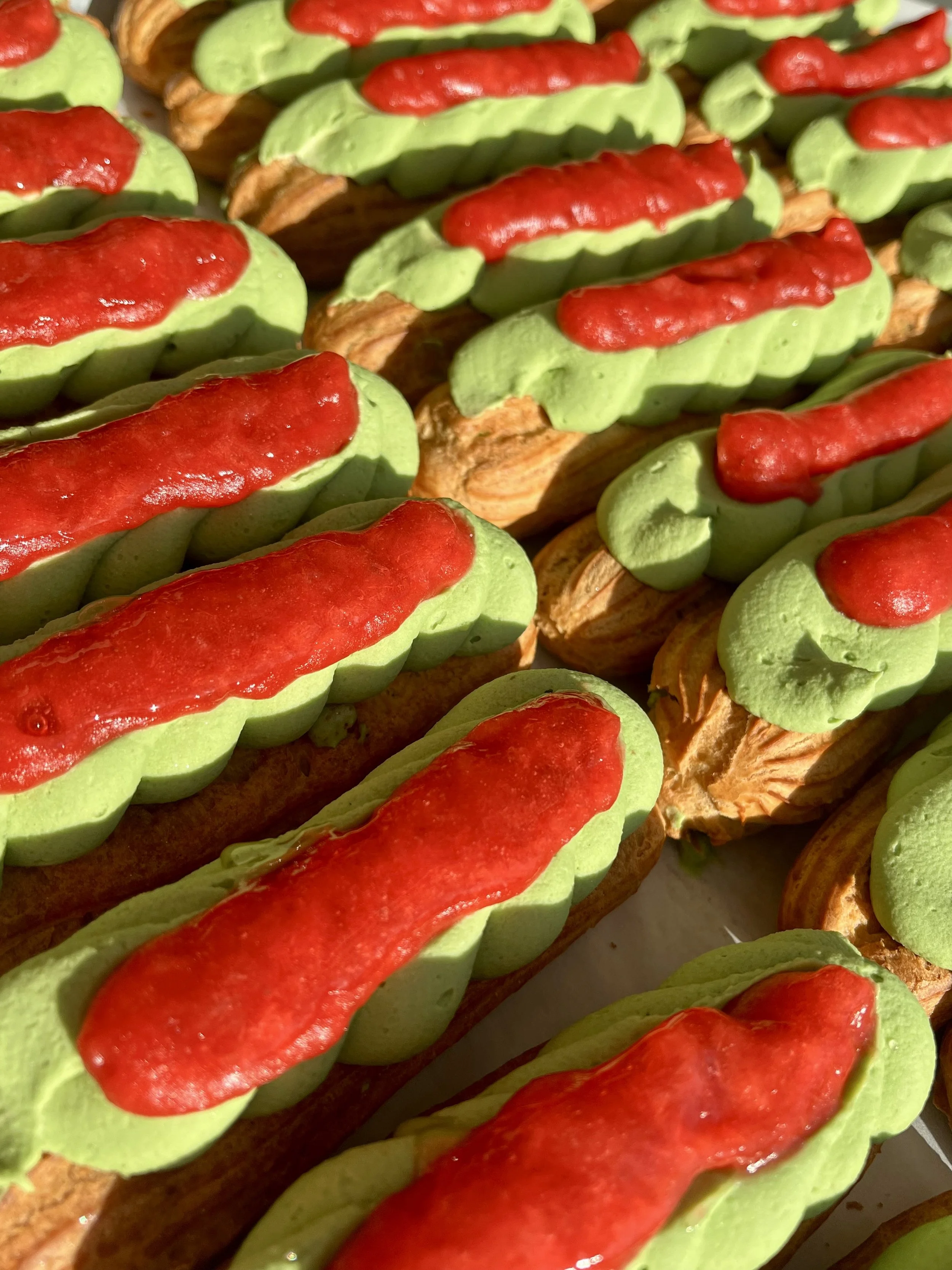 Matcha Strawberry éclair