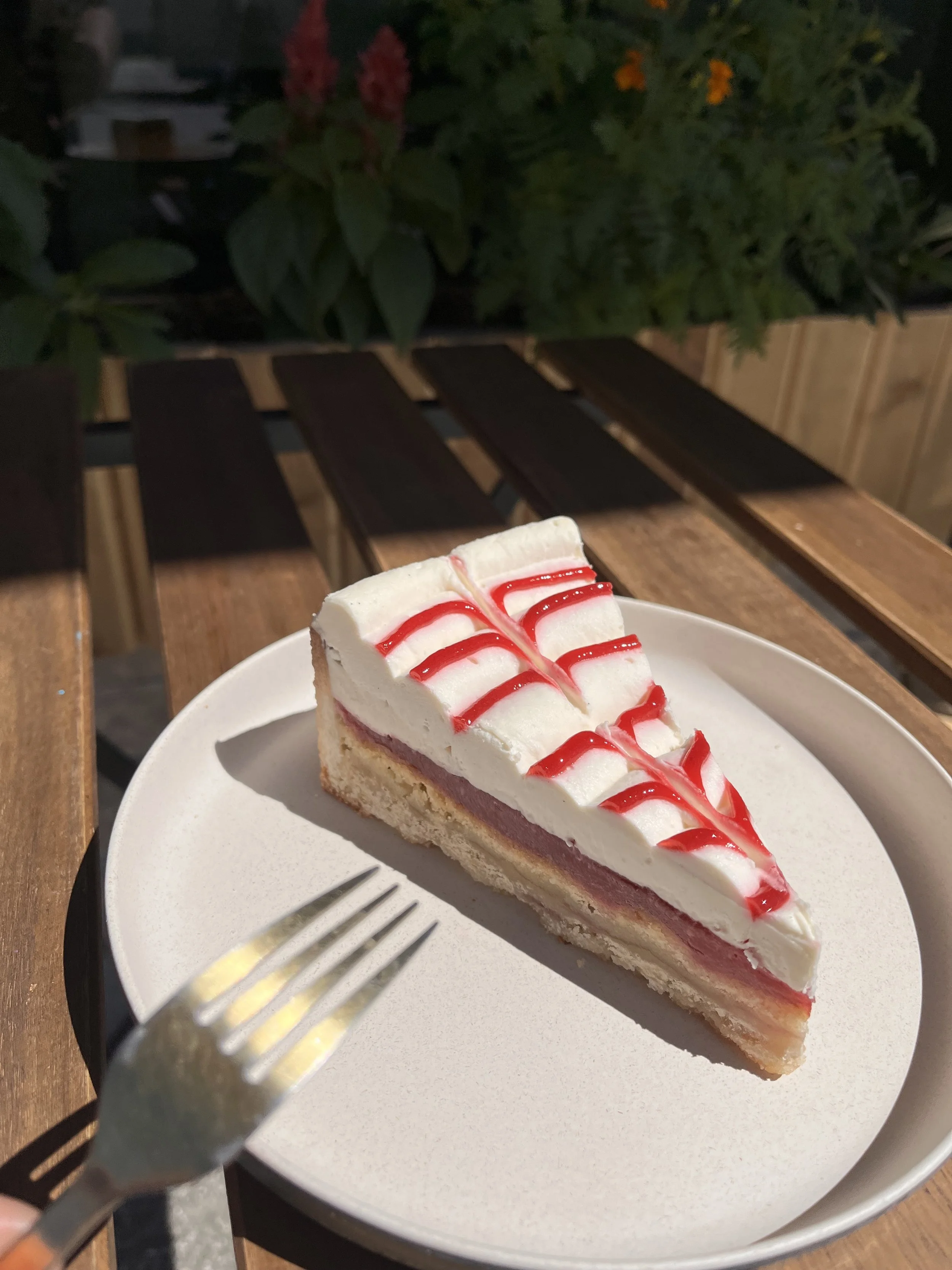 Raspberry Almond tart- vegan