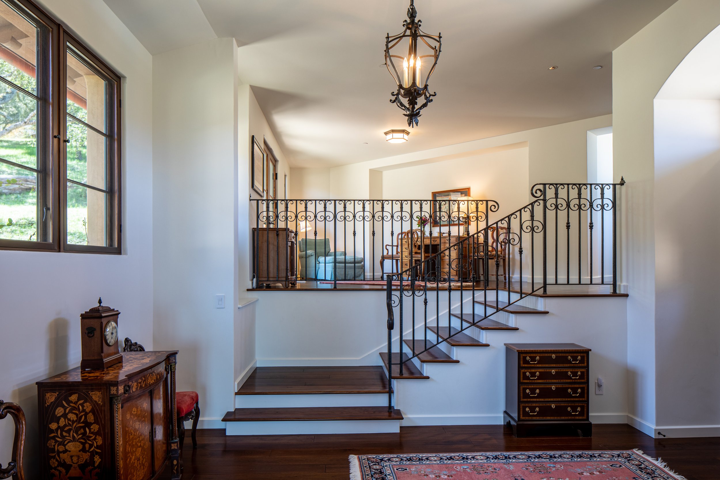 06 6VasquezTrailfoyer.jpg