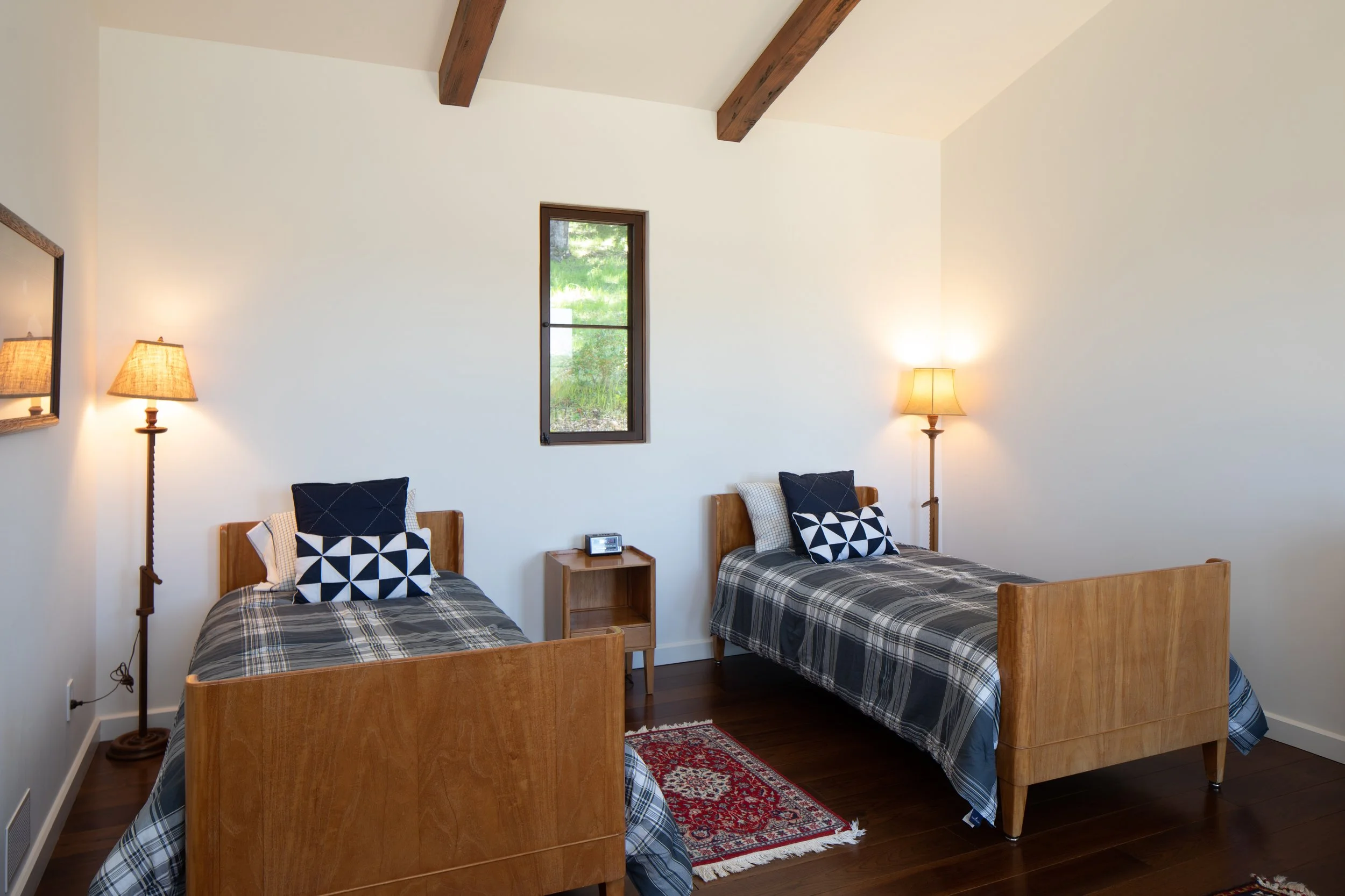 40 6VasquezTrailbed.jpg