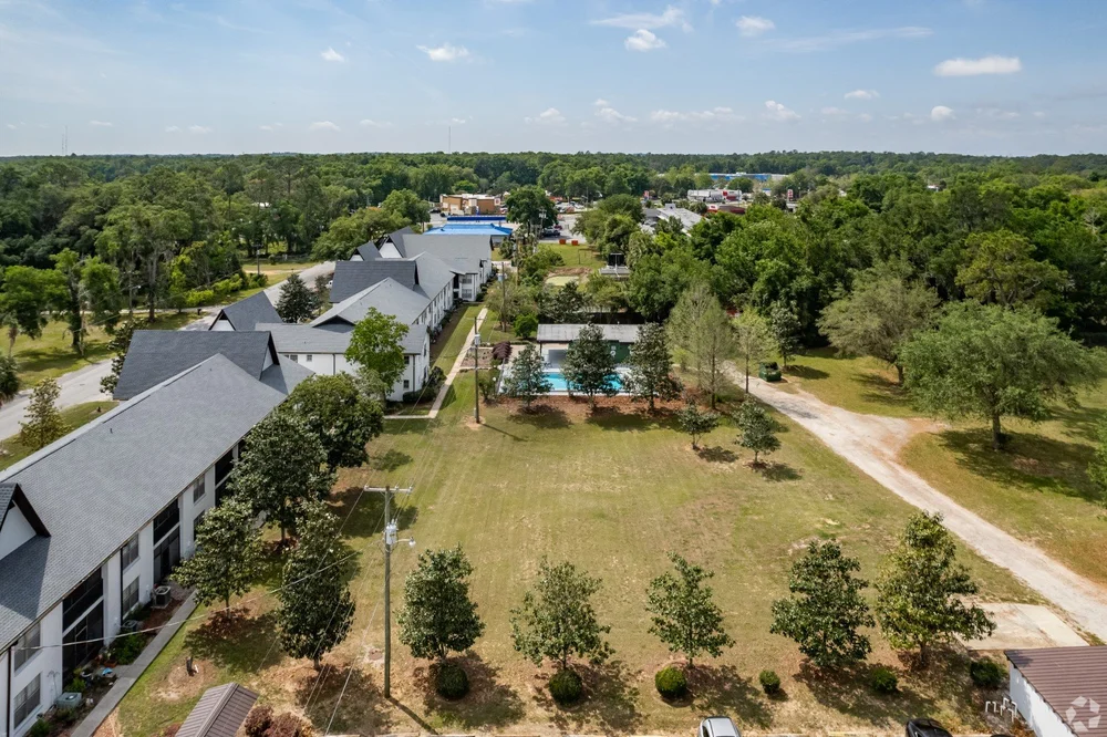 Forest Edge Apartments — DeSimone Real Estate Services