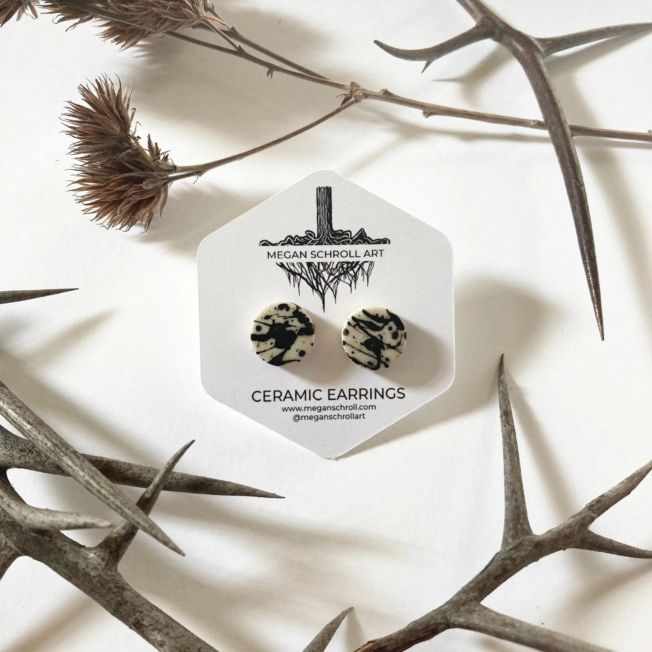 8B8FBF1B-DEE2-487E-ACD9-84A7E8FA8D29