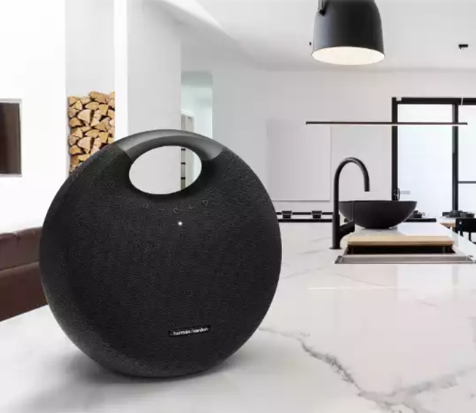Harmon Kardon Onyx Studio 6 Speaker 