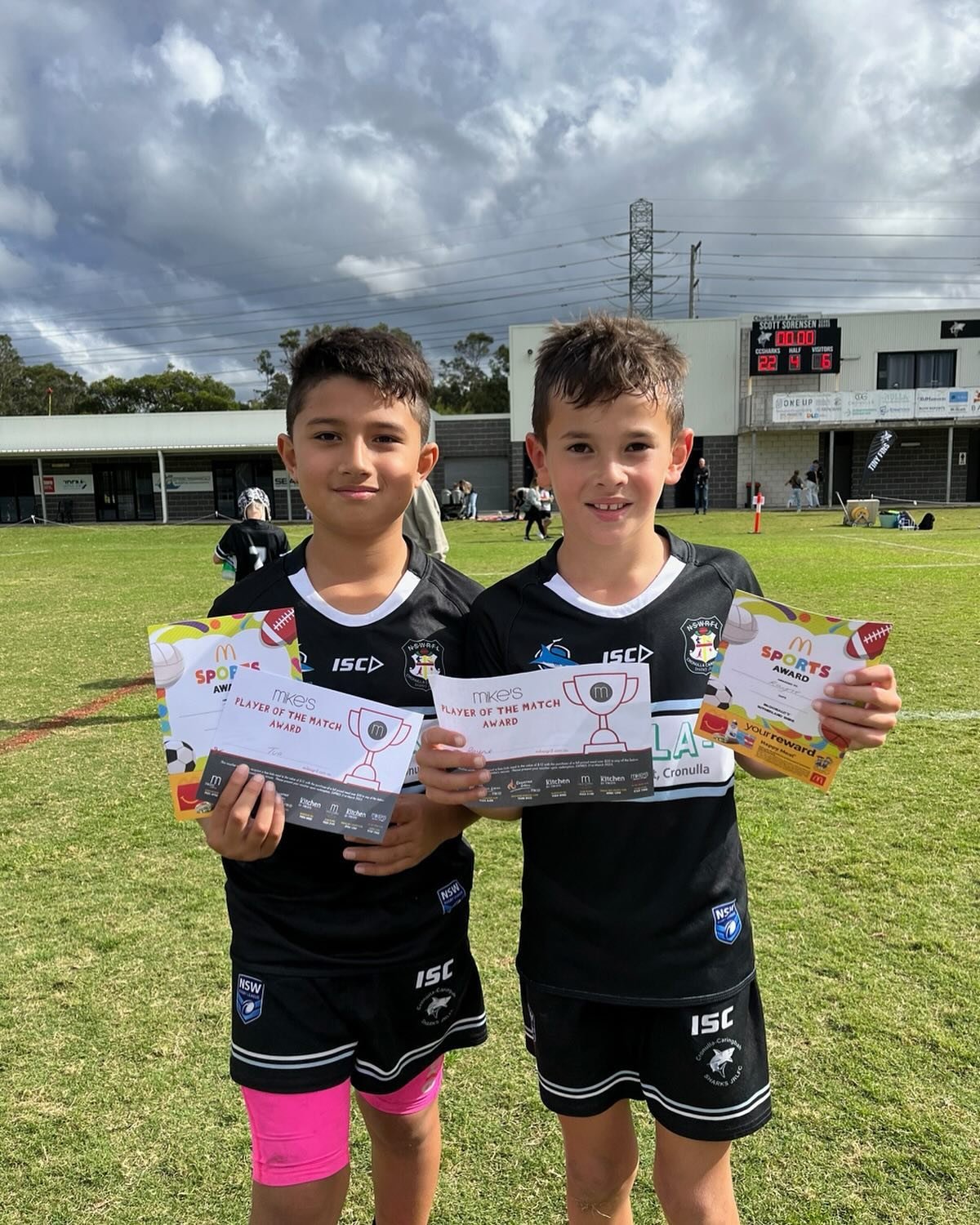 Congrats to Tua &amp; Rayne from our 9 Reds on your dual man of the match awards.

Thank you Mikes Grill &amp; Bar Engadine &amp; McDonald&rsquo;s for the man of the match awards. 

#ccsharks
#WeAreSharks
#MikesGrill
#mcdonalds
⚫️⚪️🦈