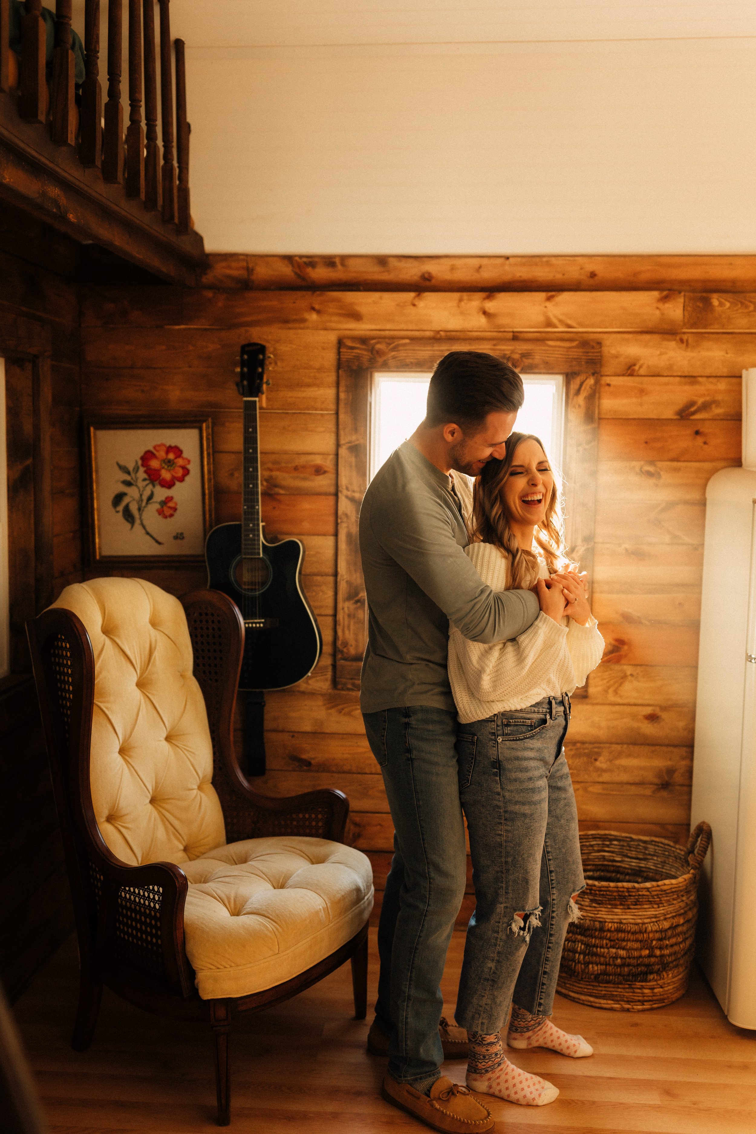 Laura_Ben_Engagment_Session_Winterset_Des_moines_Iowa_Couples_Photographer_Iris_Aisle_Cabin_Conservatory_Candid_Snow_Day_Winter_KMP_Photography-0099.jpg