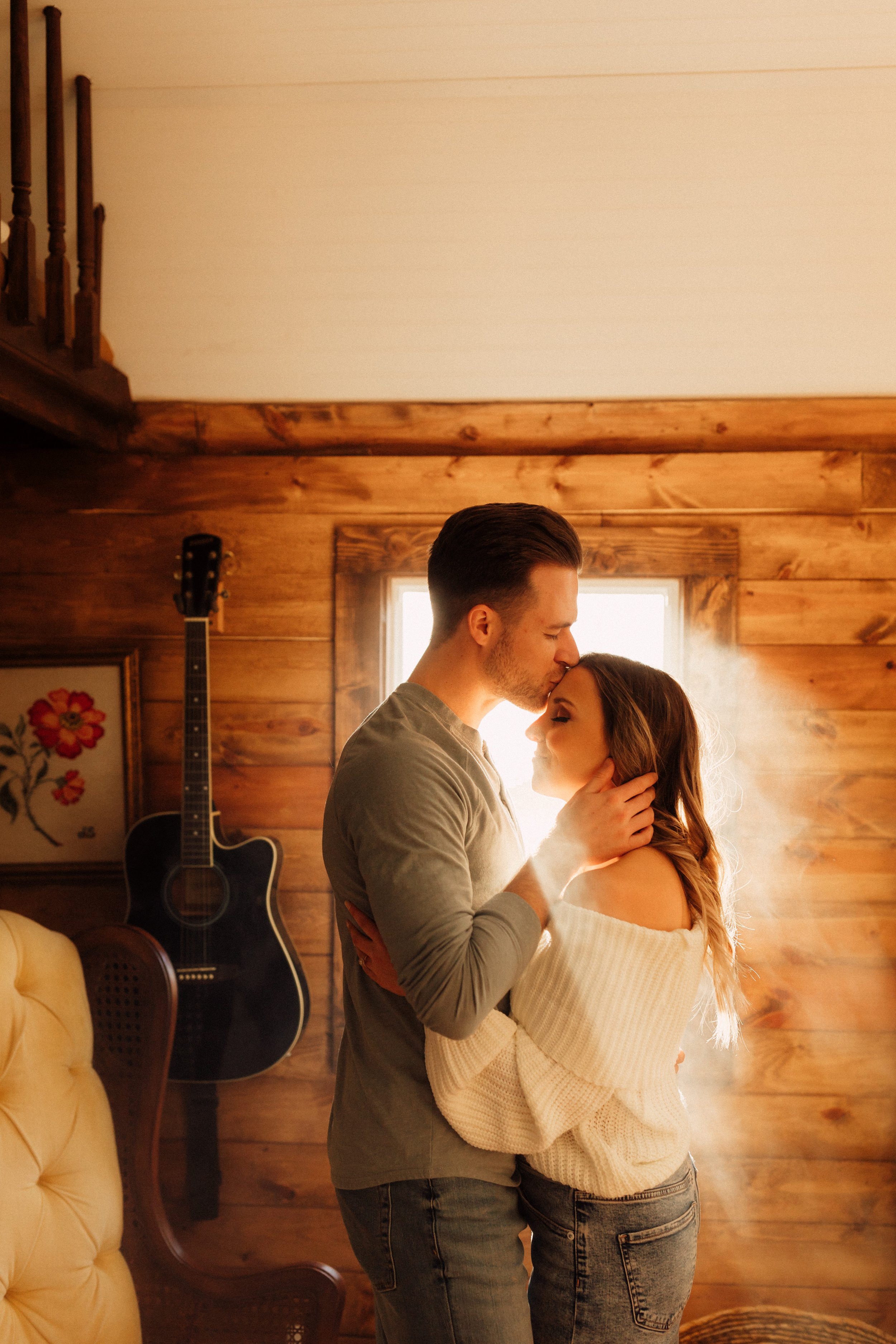 Laura_Ben_Engagment_Session_Winterset_Des_moines_Iowa_Couples_Photographer_Iris_Aisle_Cabin_Conservatory_Candid_Snow_Day_Winter_KMP_Photography-9874.jpg