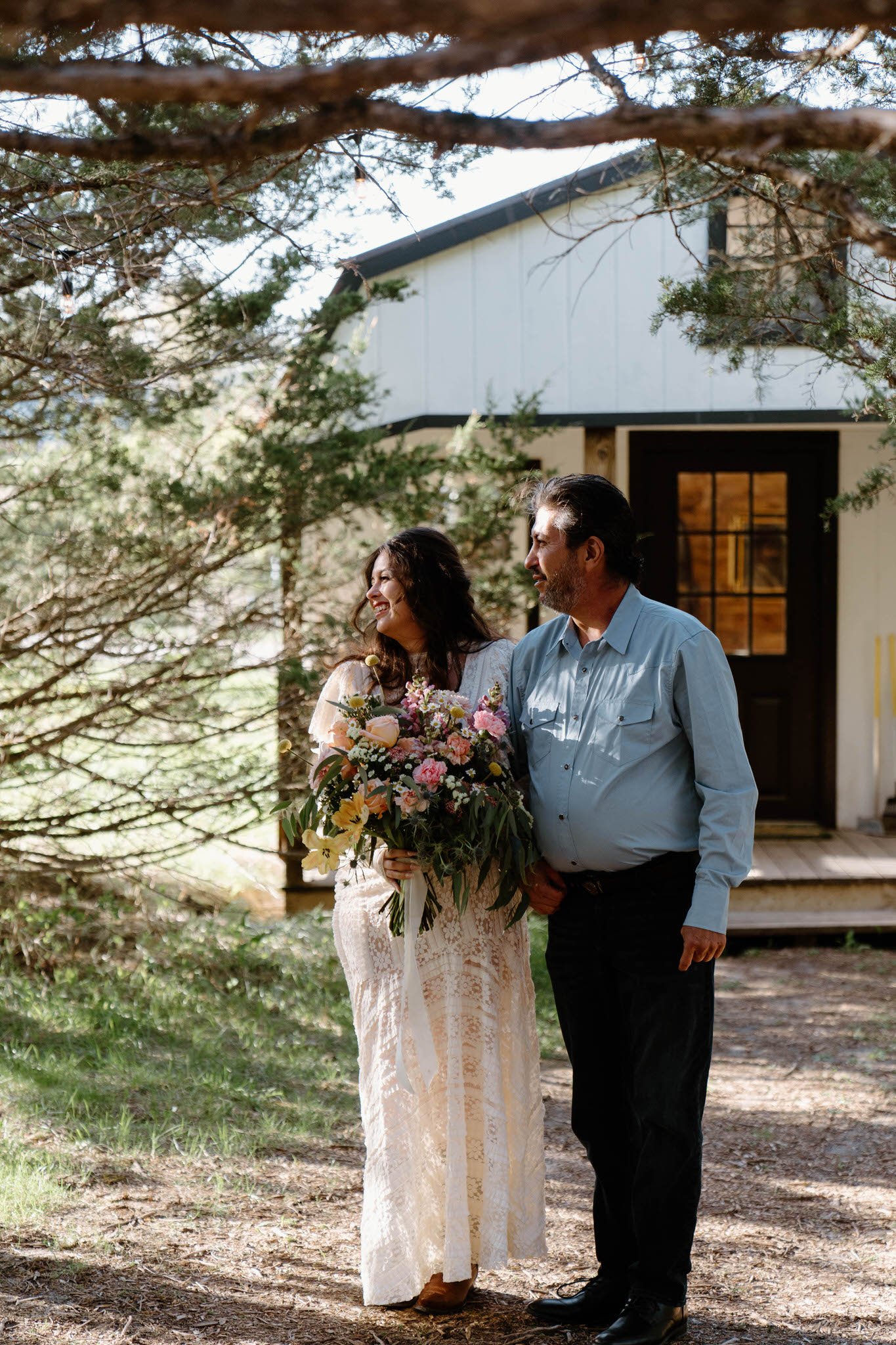 adriana-dylan-elopement-iris-aisle-winterset-iowa-raelyn-ramey-photography-30.jpg