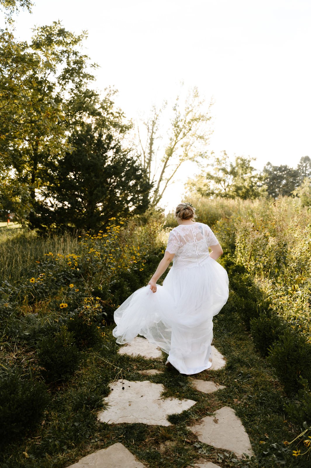 Chelsea-Kyaw-Photo-Iris-Aisle-Winterset-Iowa-Wedding-Photographer-261.jpg