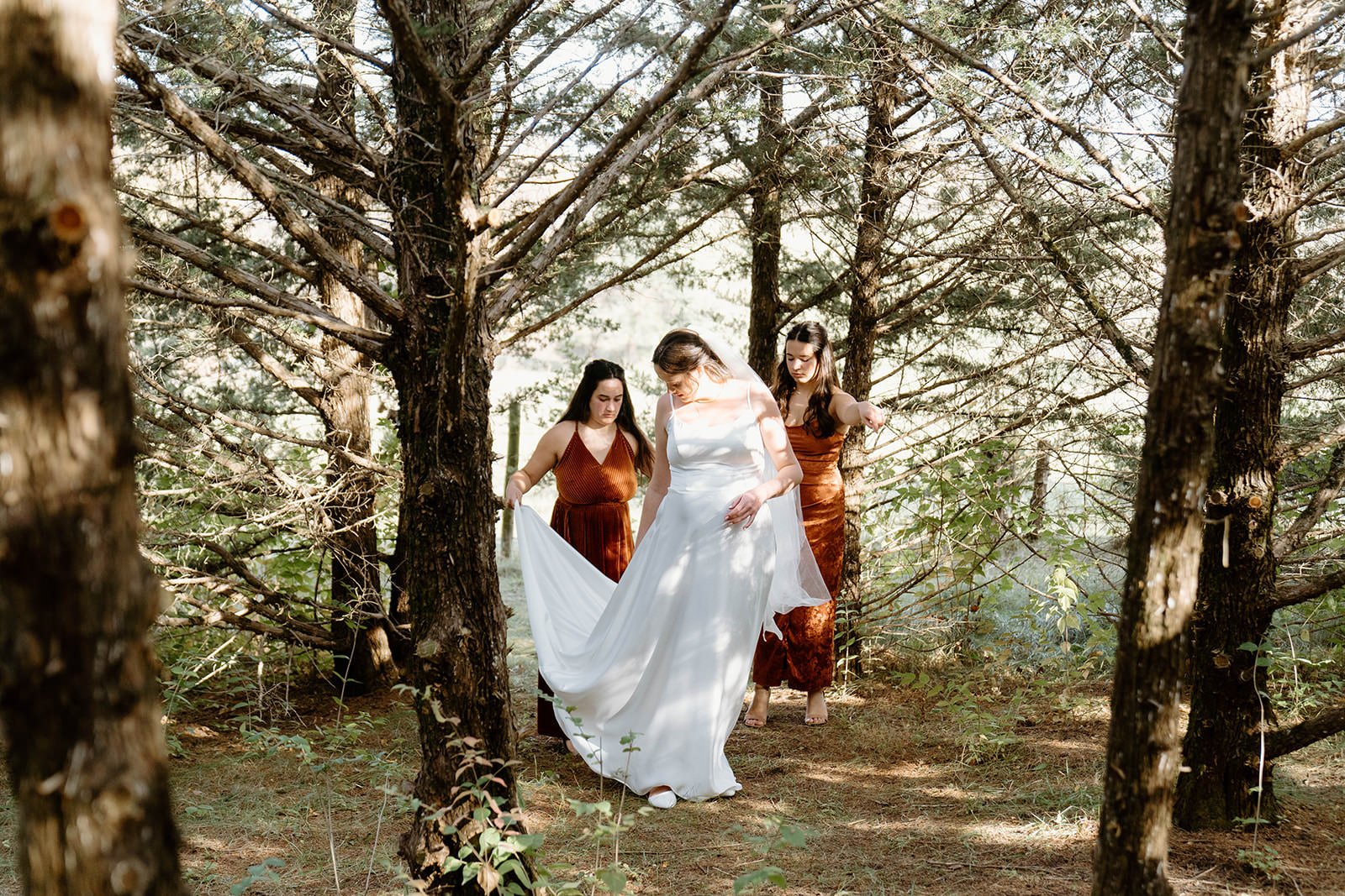 madeline-sam-wedding-iris-aisle-winterset-iowa-raelyn-ramey-photography-51.jpg