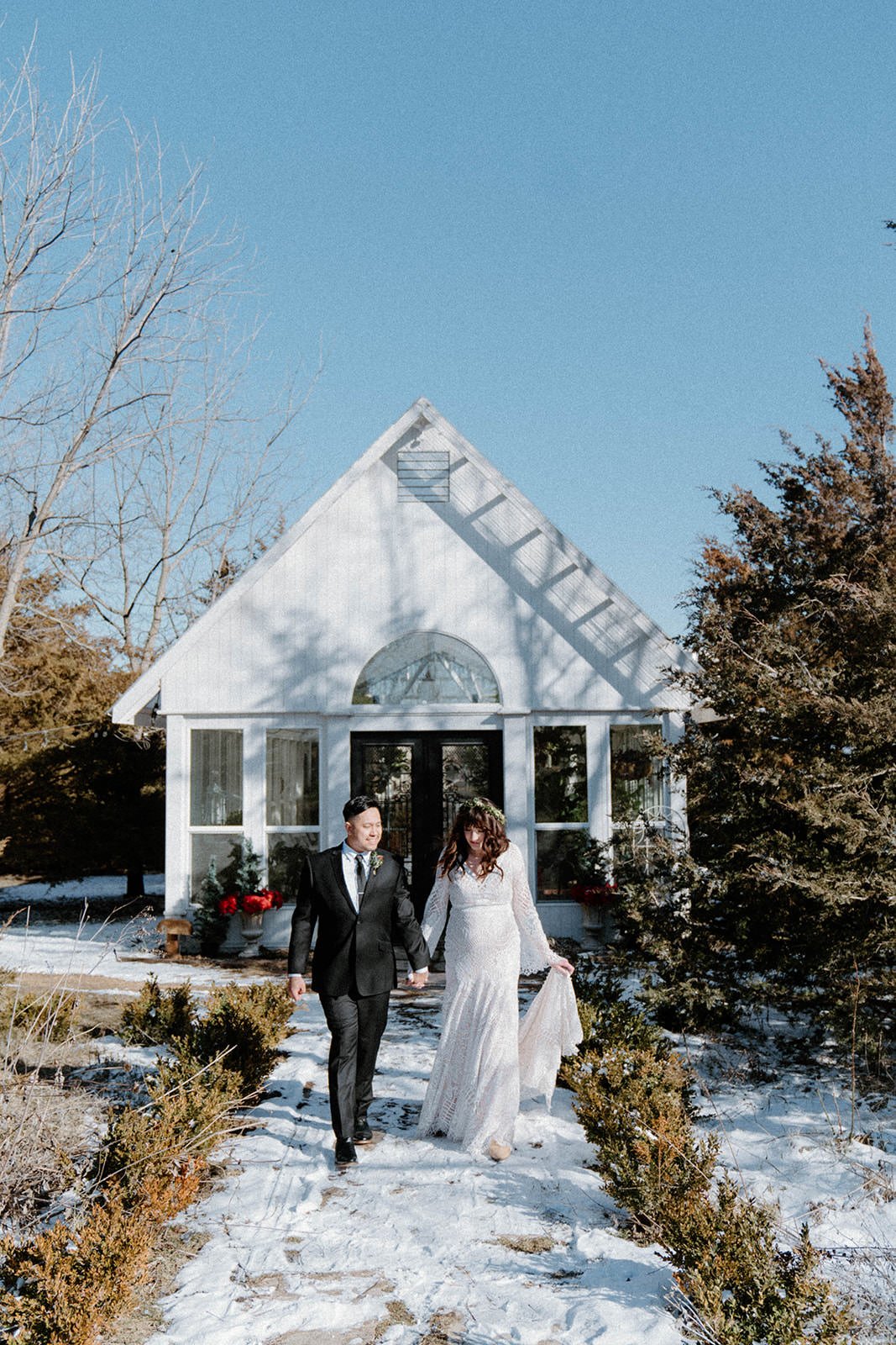 kimberly-francis-elopement-iris-aisle-winterset-iowa-raelyn-ramey-photography-264.jpg