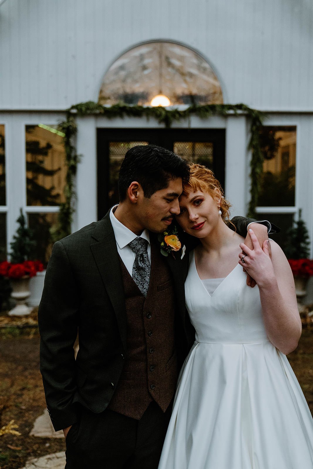 COURTNEY-TRAVIS-MICRO-WEDDING-iris-aisle-winterset-iowa-raelyn-ramey-photography-200.jpg