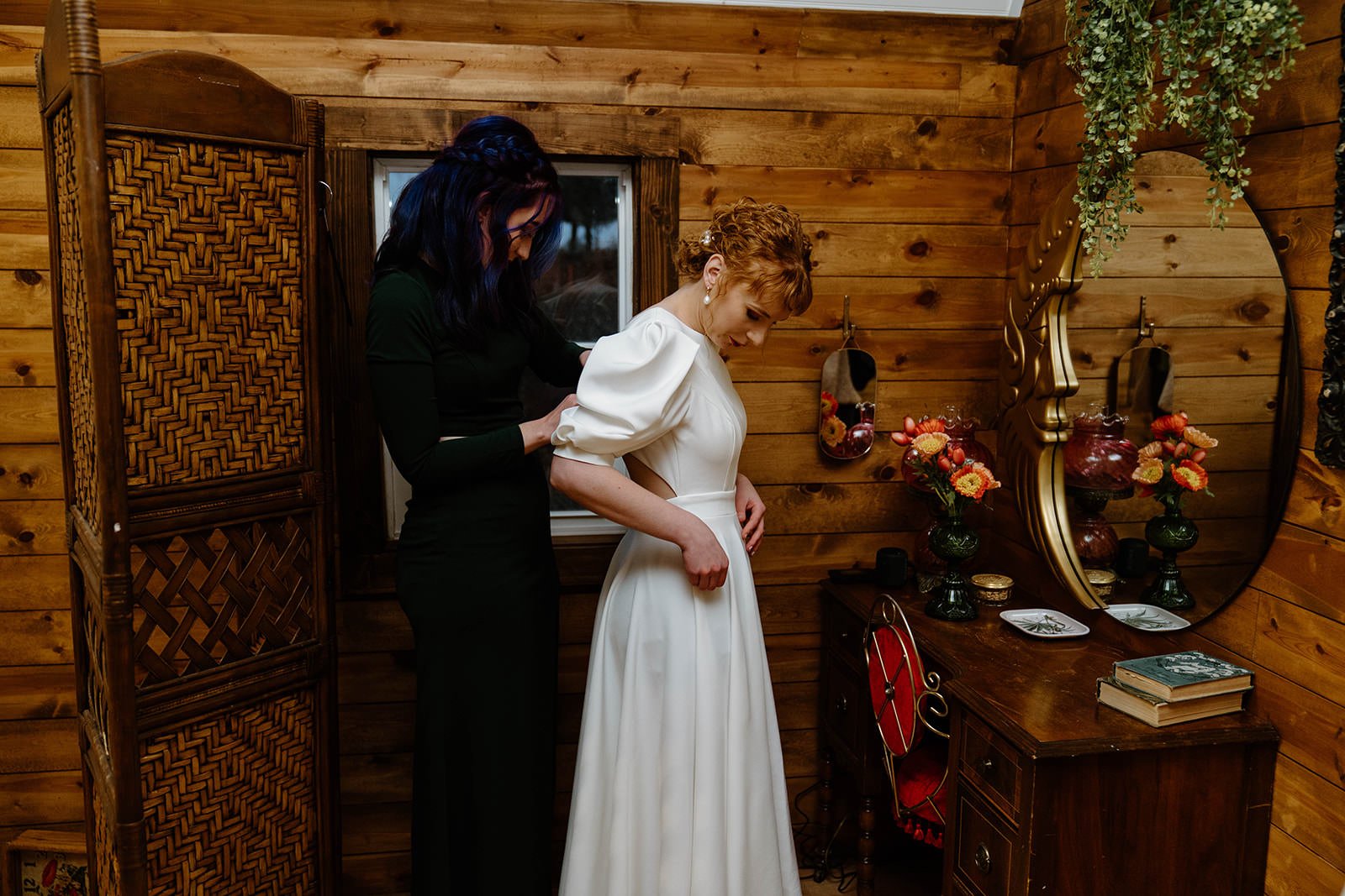 COURTNEY-TRAVIS-MICRO-WEDDING-iris-aisle-winterset-iowa-raelyn-ramey-photography-245.jpg