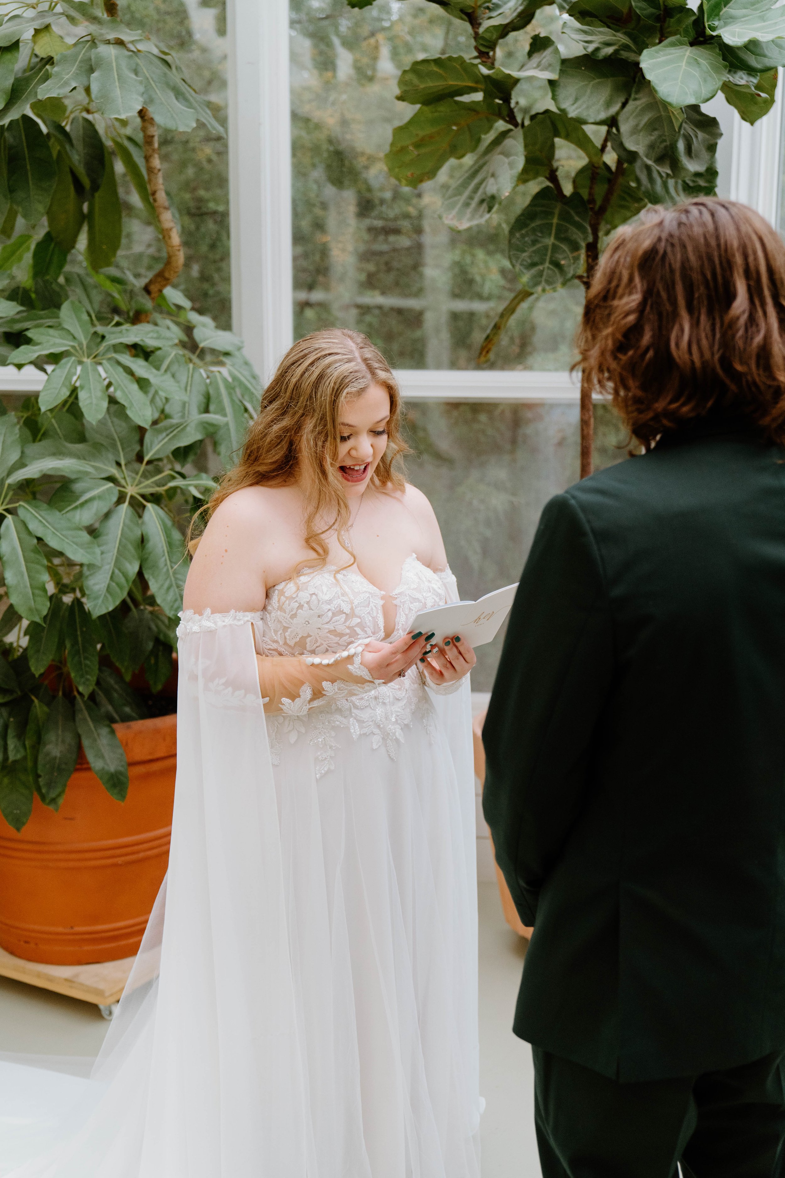 landon-hanna-elopement-iris-aisle-winterset-iowa-raelyn-ramey-photography-70.jpg