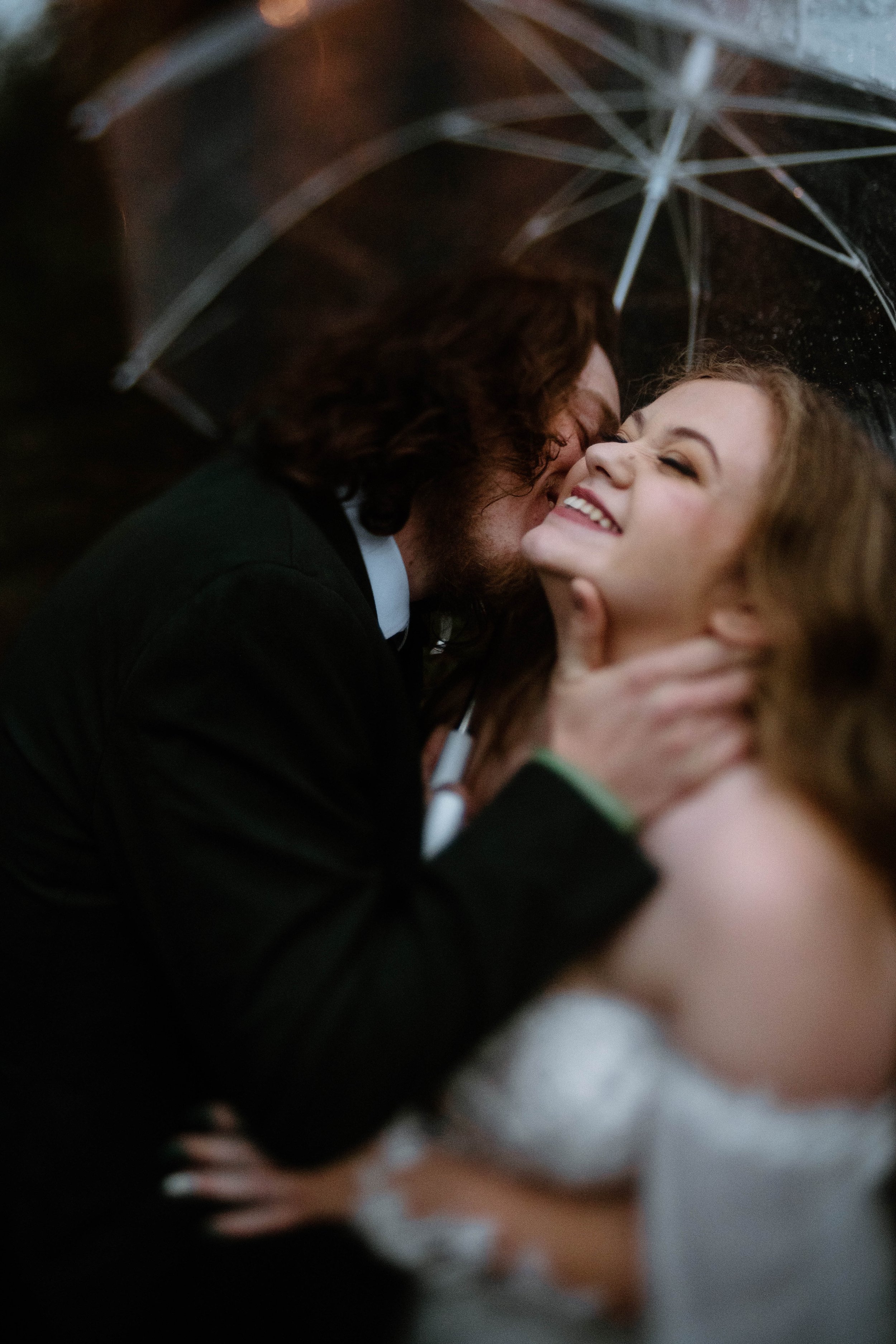 landon-hanna-elopement-iris-aisle-winterset-iowa-raelyn-ramey-photography-195.jpg