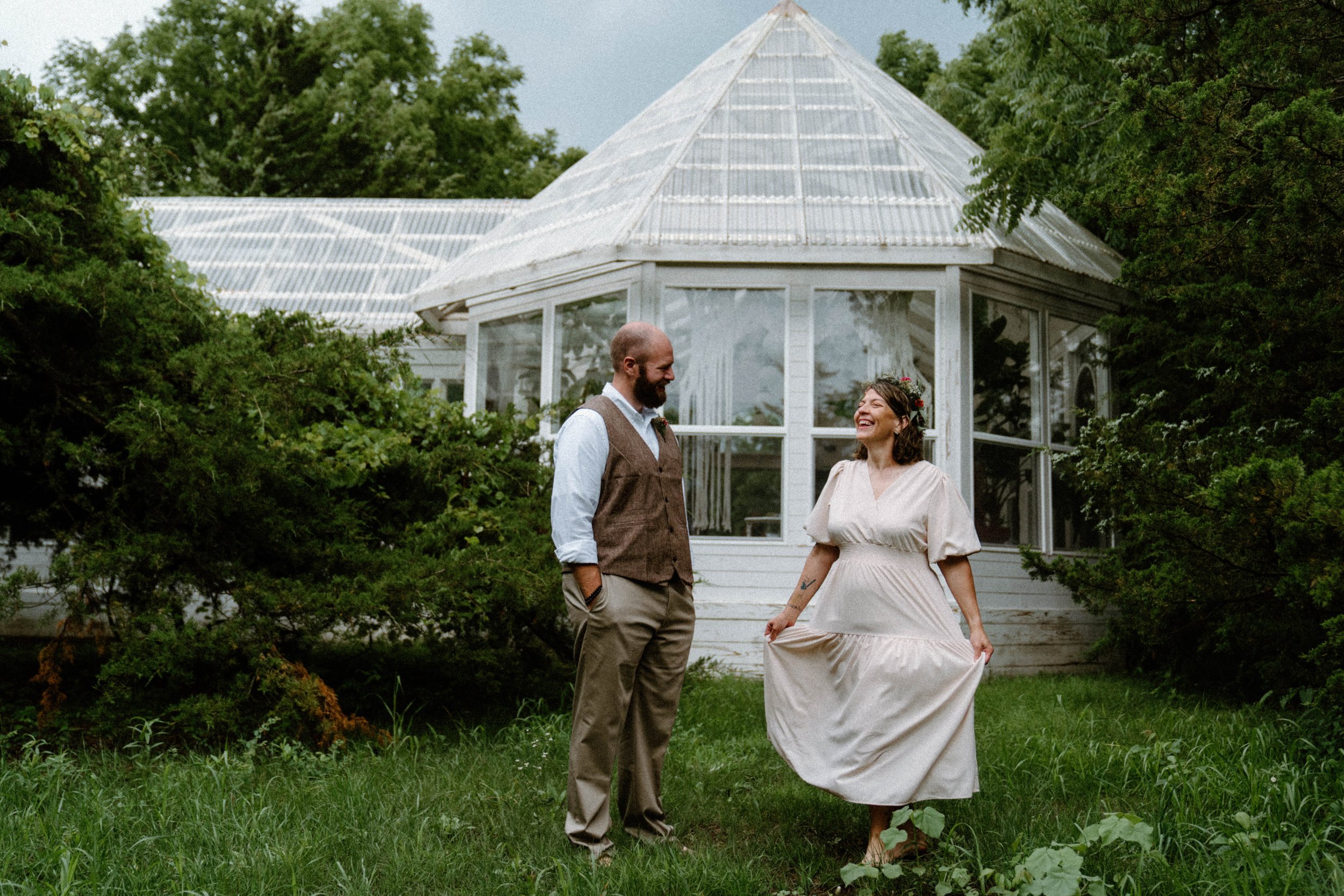 erin-matt-elopement-iris-aisle-winterset-iowa-raelyn-ramey-photography-206.jpg