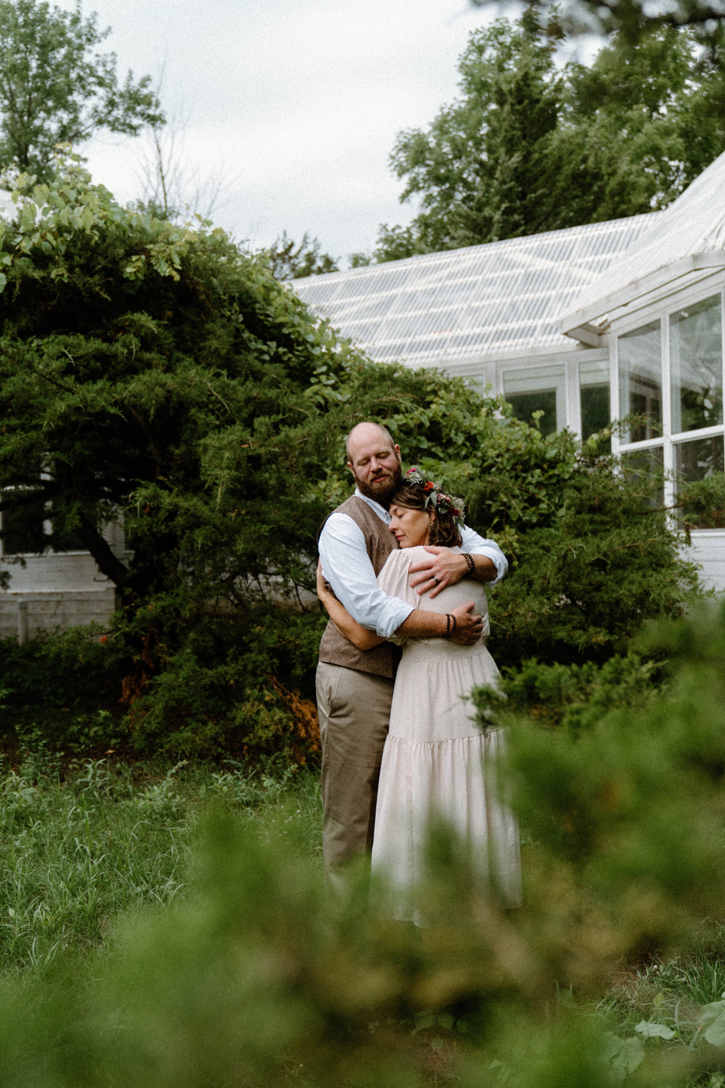 erin-matt-elopement-iris-aisle-winterset-iowa-raelyn-ramey-photography-211.jpg