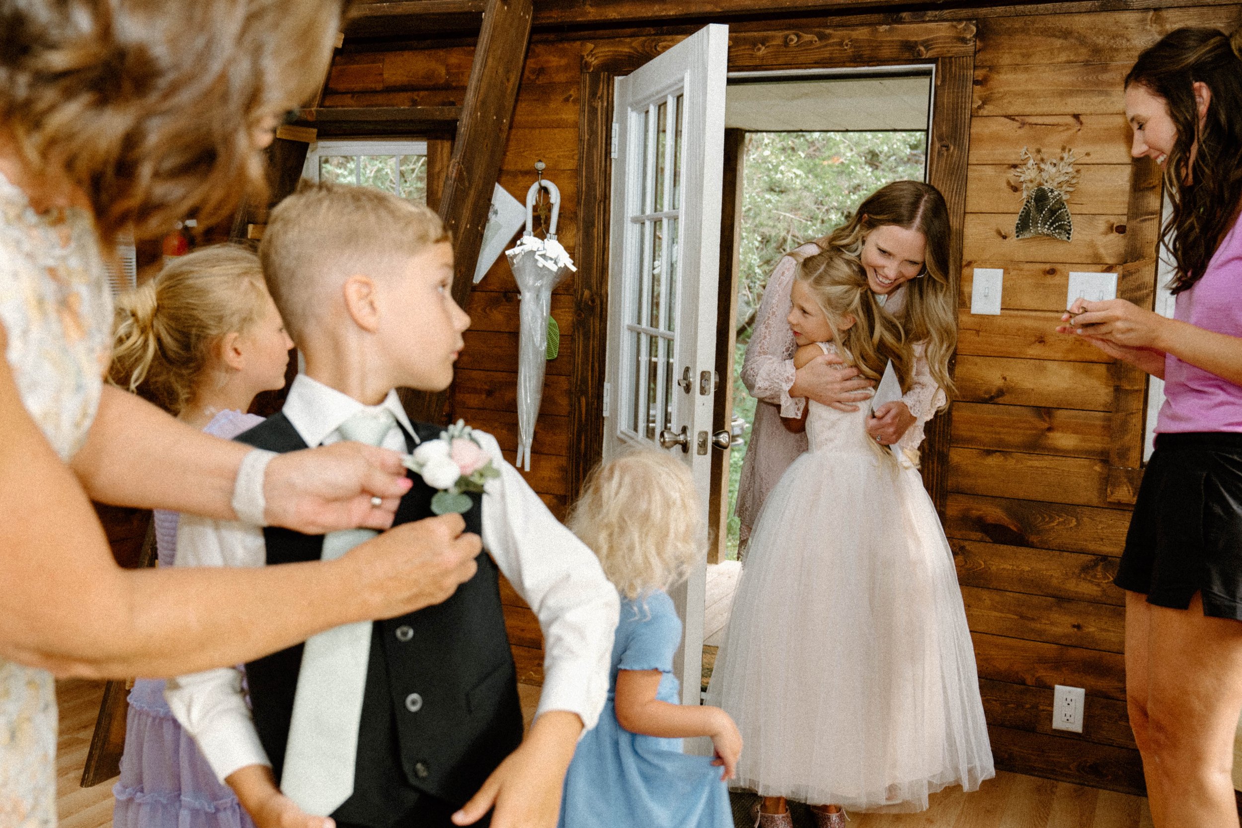 rochelle-neal-micro-wedding-iris-aisle-winterset-iowa-raelyn-ramey-photography-71.jpg