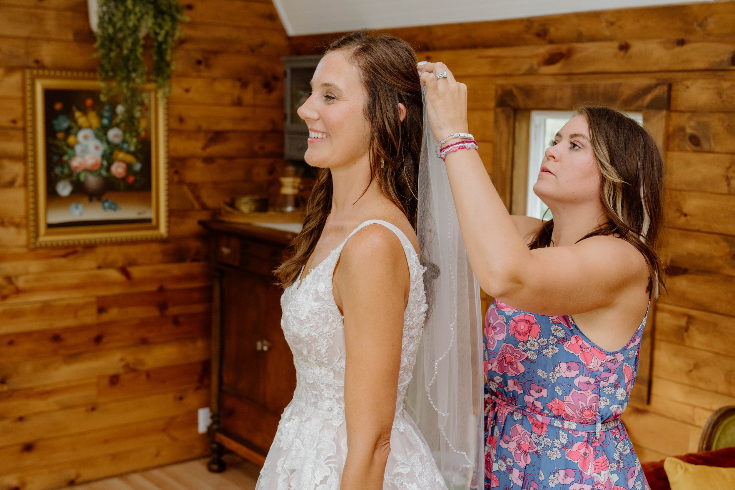 rochelle-neal-micro-wedding-iris-aisle-winterset-iowa-raelyn-ramey-photography-88.jpg