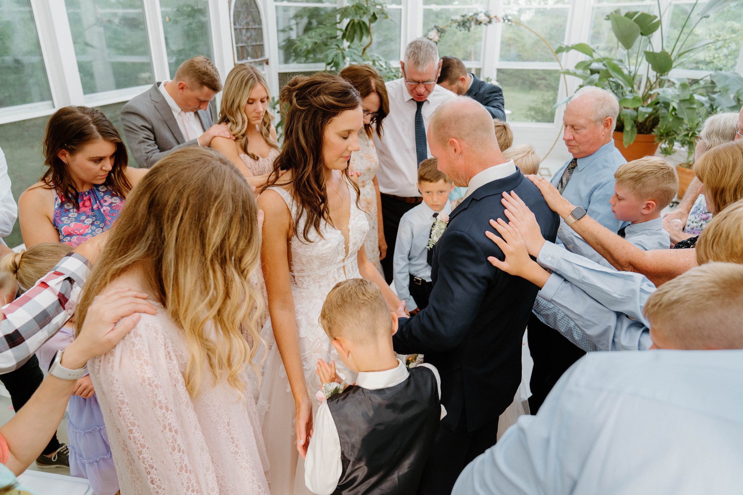 rochelle-neal-micro-wedding-iris-aisle-winterset-iowa-raelyn-ramey-photography-141.jpg