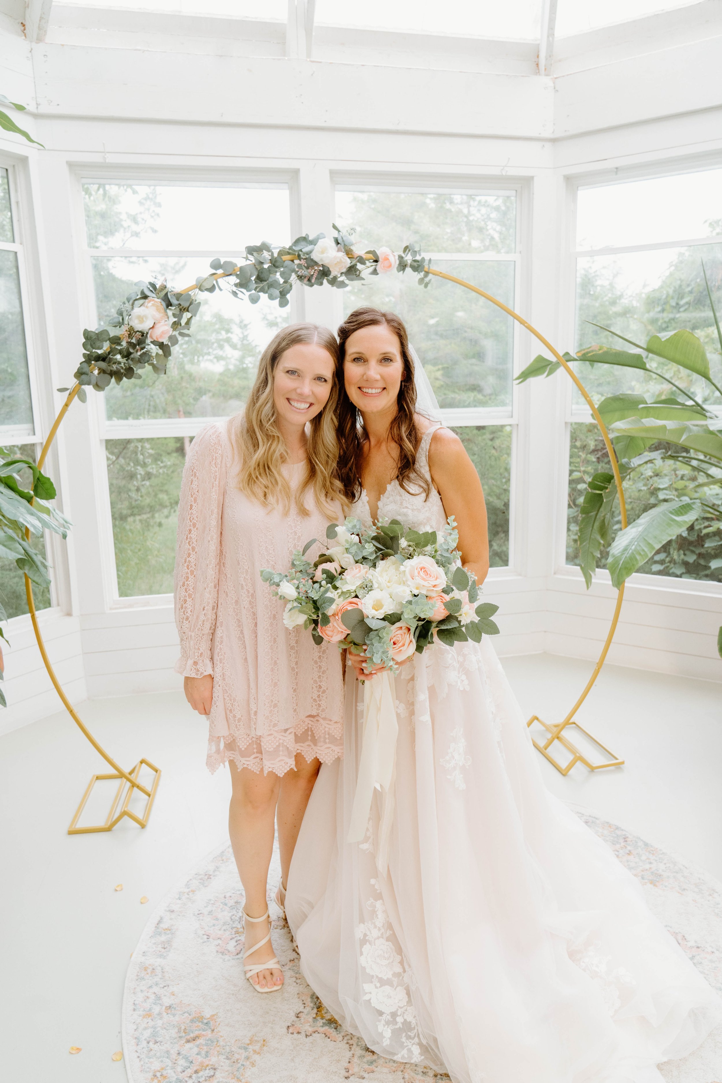 rochelle-neal-micro-wedding-iris-aisle-winterset-iowa-raelyn-ramey-photography-164.jpg