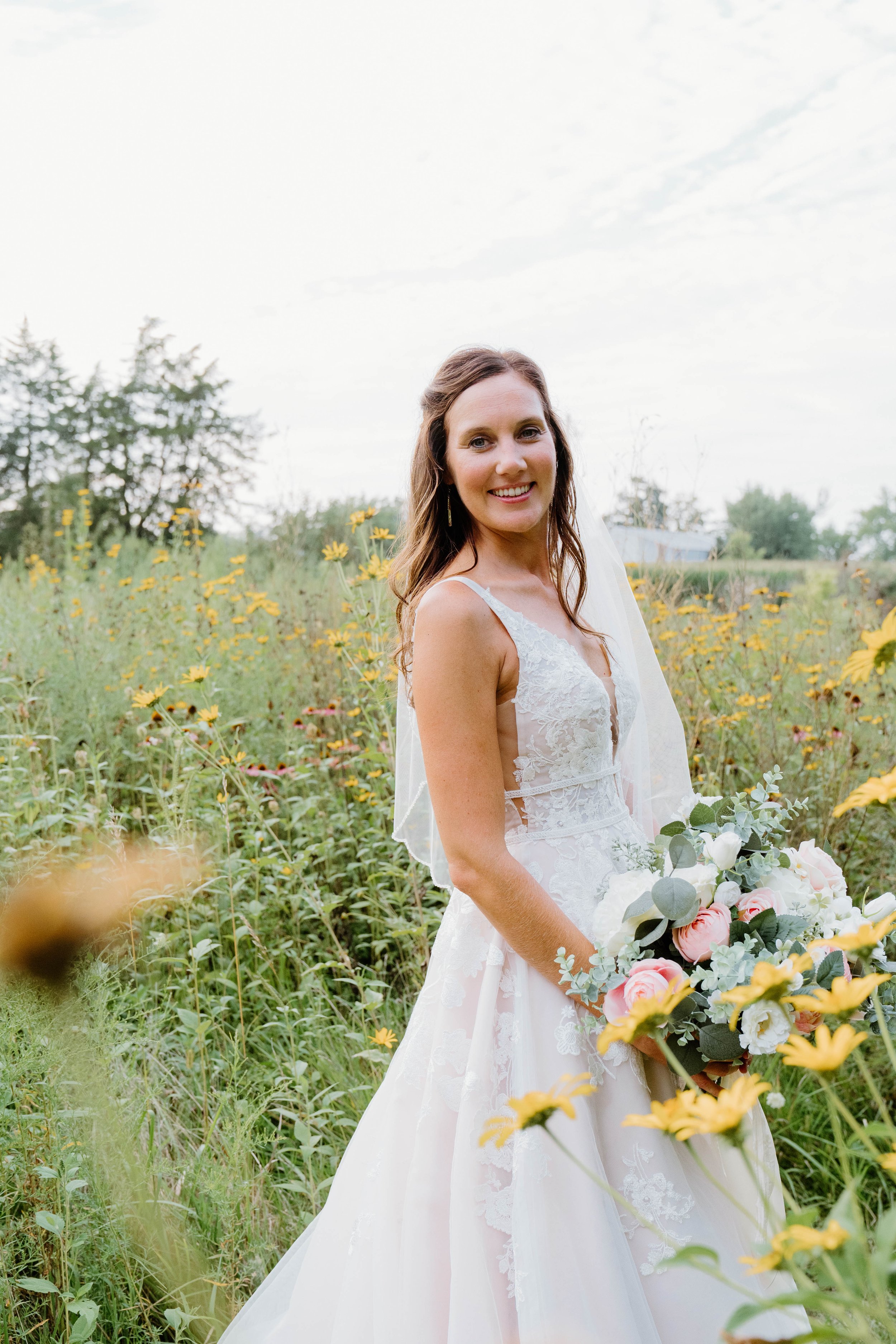 rochelle-neal-micro-wedding-iris-aisle-winterset-iowa-raelyn-ramey-photography-212.jpg