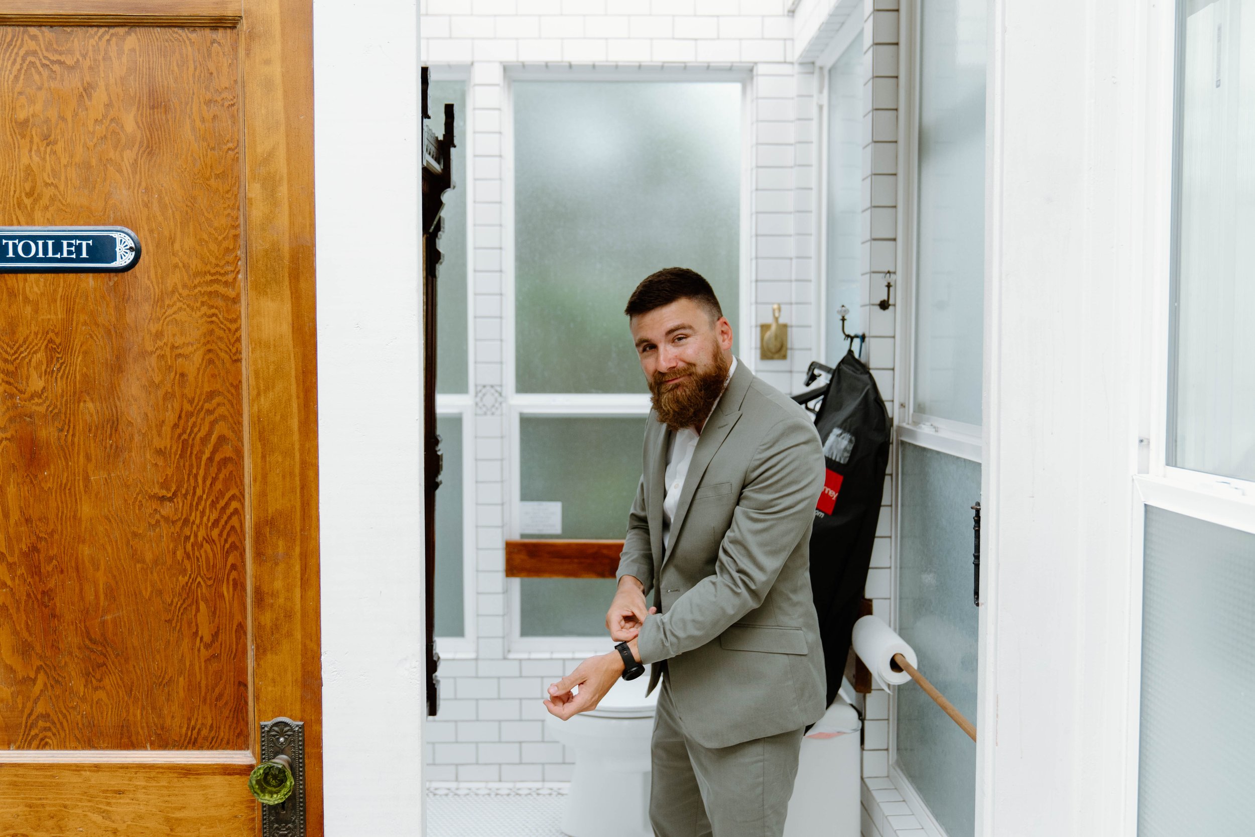 leanna-travis-elopement-iris-aisle-winterset-iowa-raelyn-ramey-photography-14.jpg