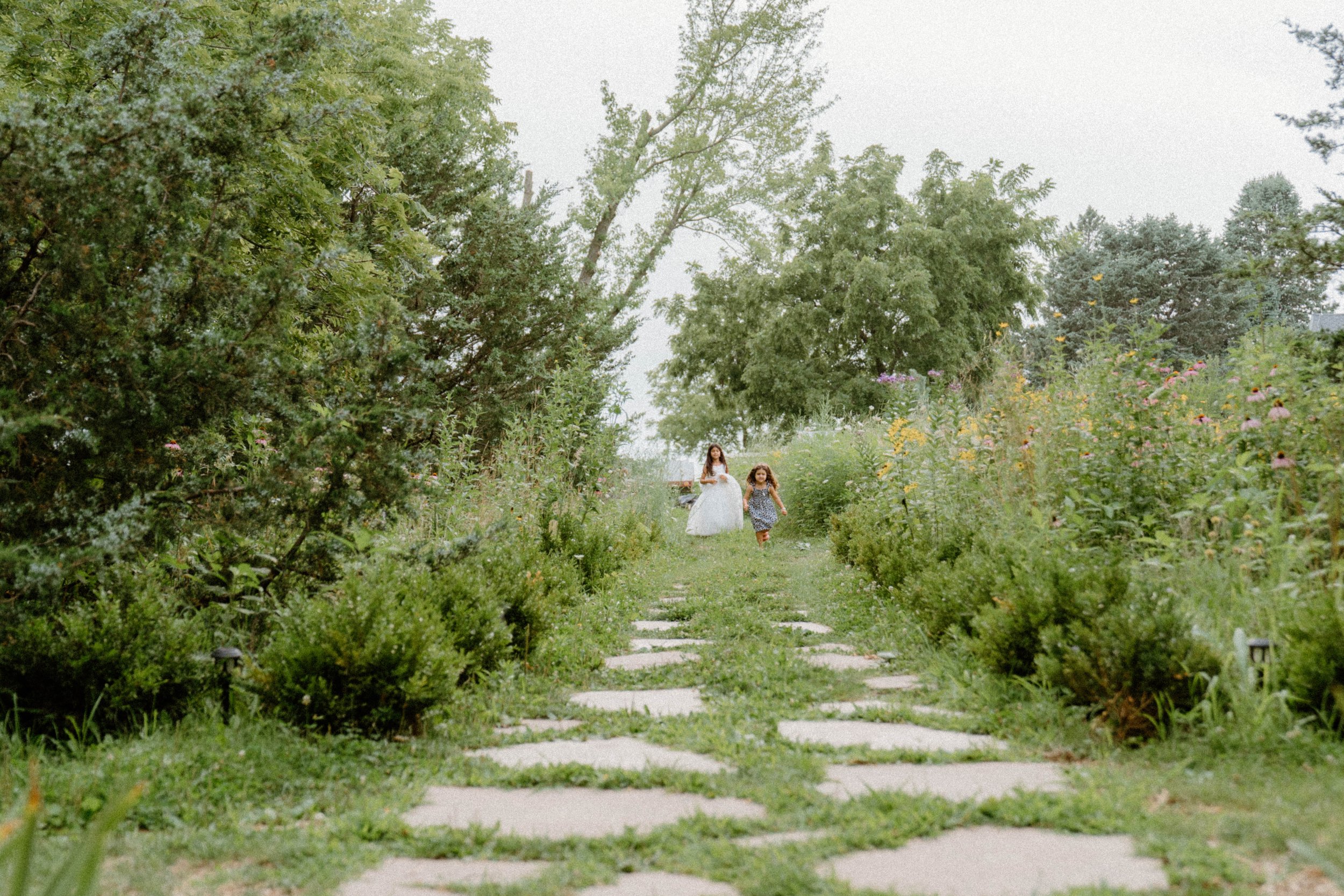 leanna-travis-elopement-iris-aisle-winterset-iowa-raelyn-ramey-photography-41.jpg