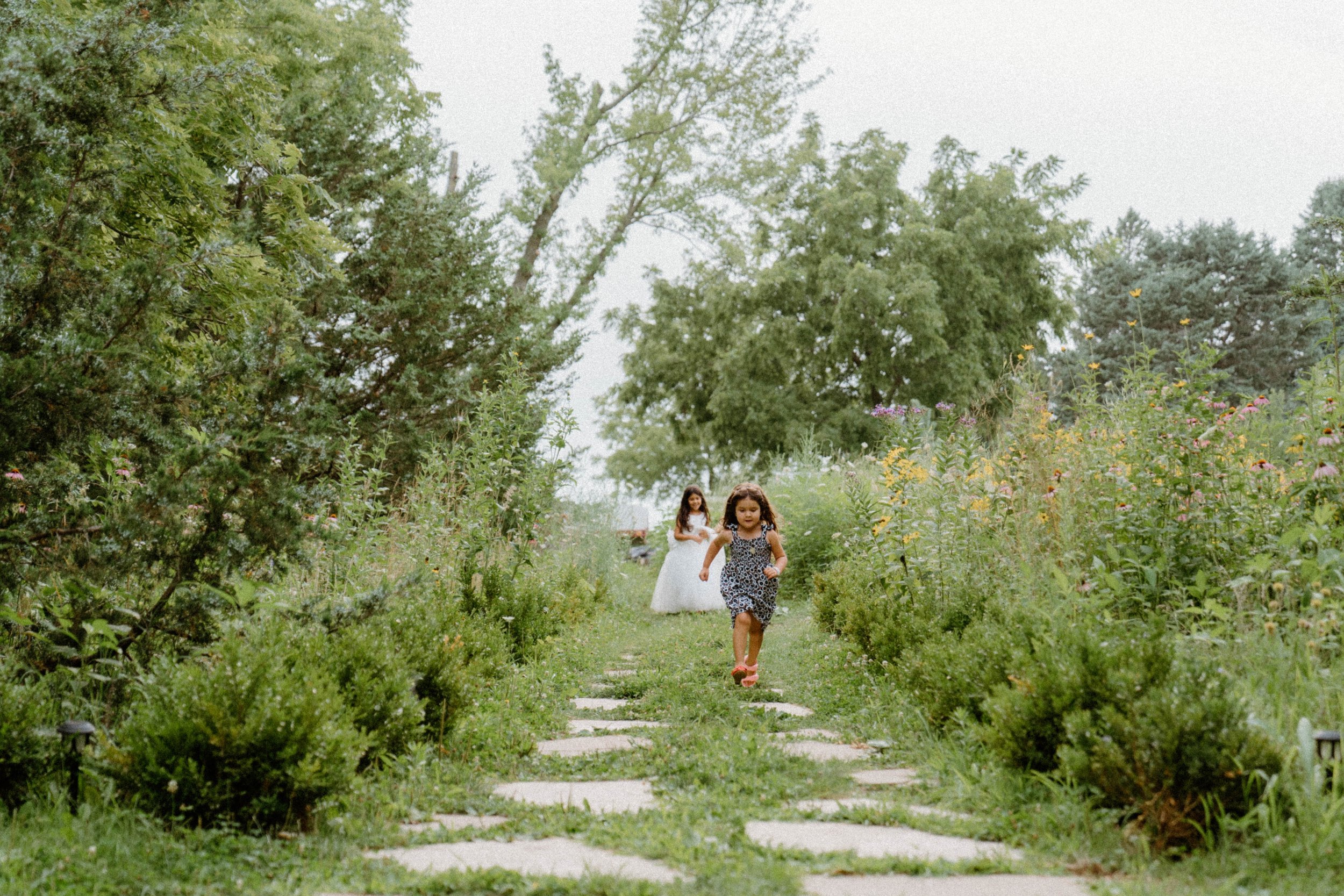 leanna-travis-elopement-iris-aisle-winterset-iowa-raelyn-ramey-photography-42.jpg