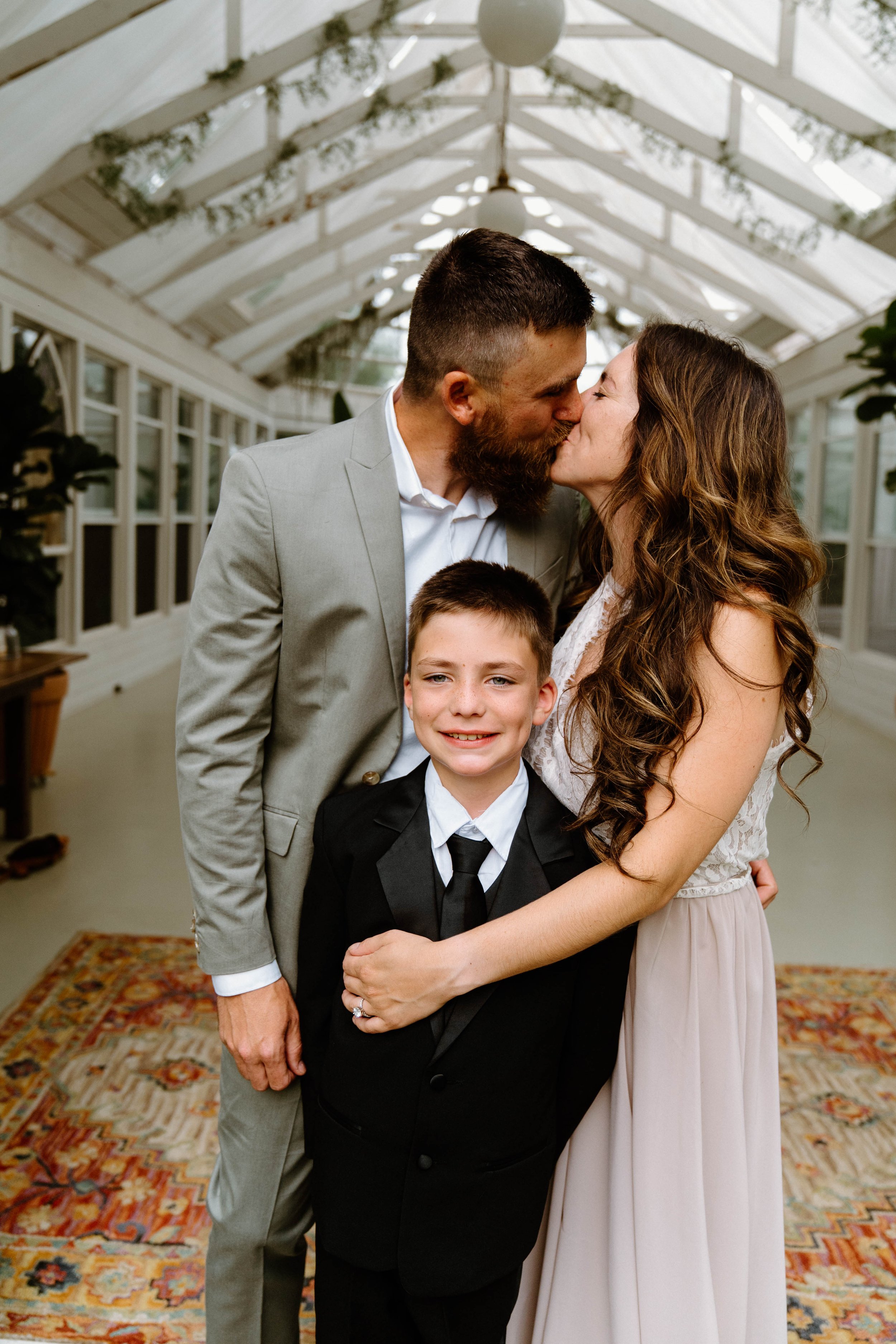 leanna-travis-elopement-iris-aisle-winterset-iowa-raelyn-ramey-photography-84.jpg