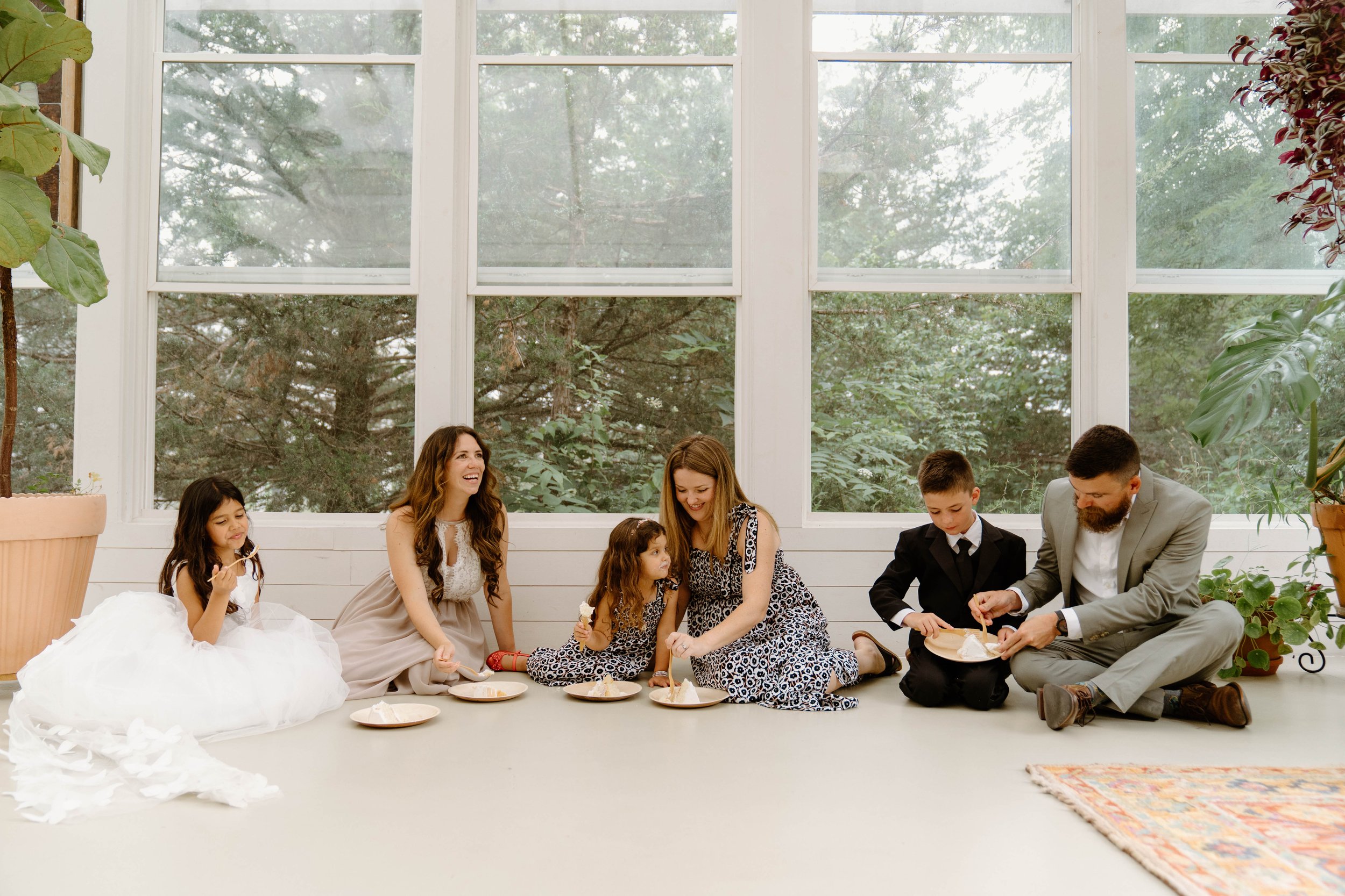 leanna-travis-elopement-iris-aisle-winterset-iowa-raelyn-ramey-photography-93.jpg