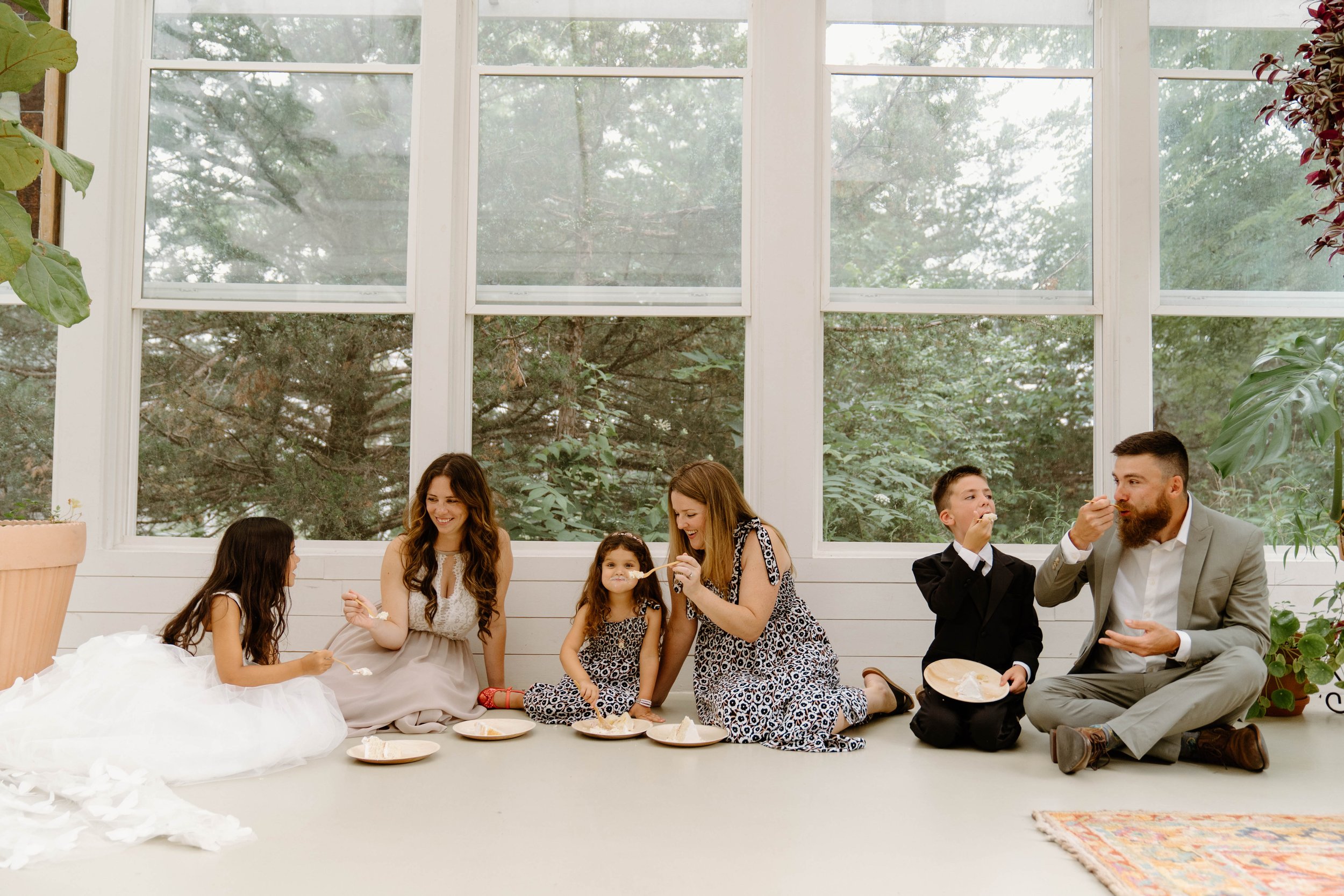 leanna-travis-elopement-iris-aisle-winterset-iowa-raelyn-ramey-photography-95.jpg