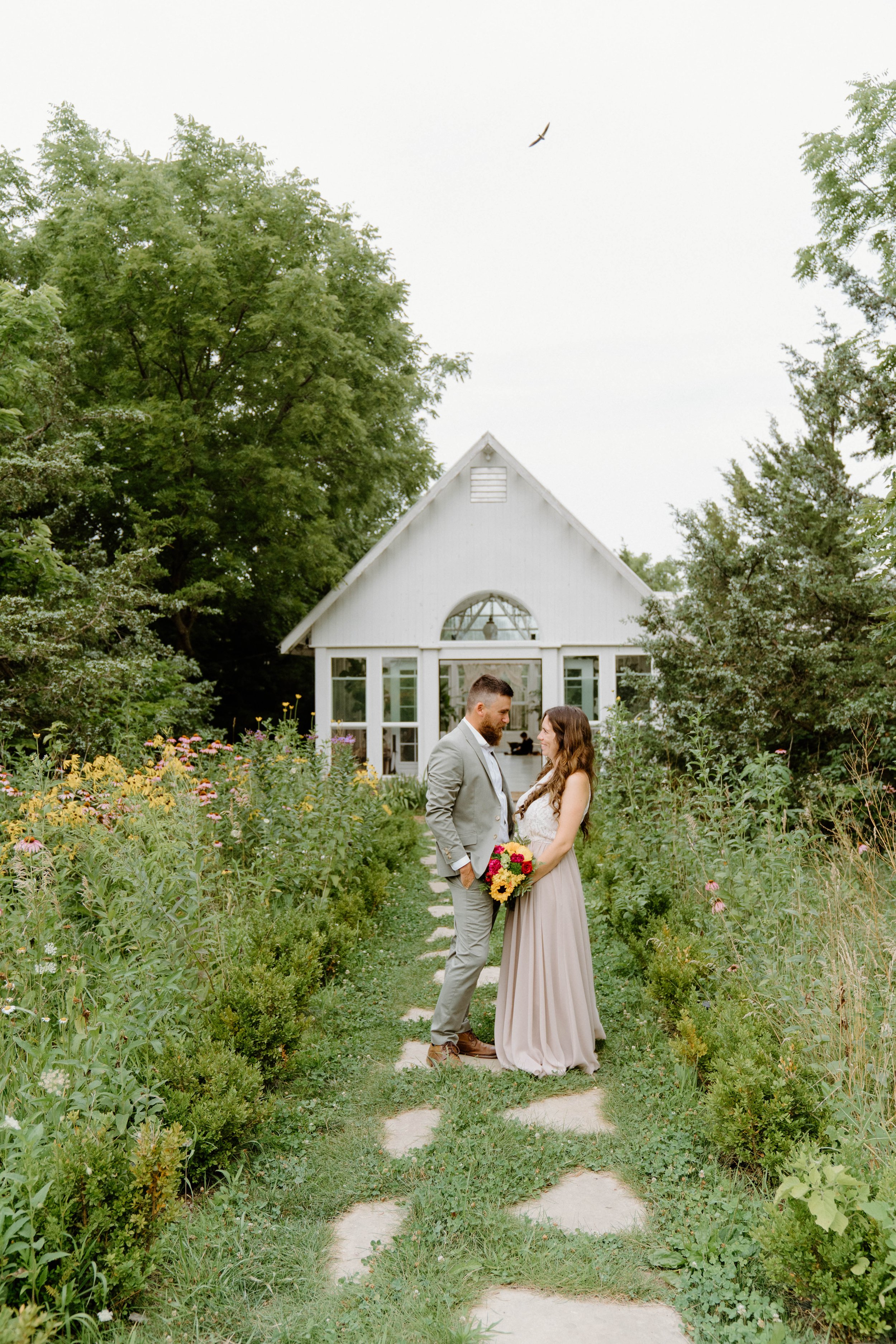 leanna-travis-elopement-iris-aisle-winterset-iowa-raelyn-ramey-photography-102.jpg