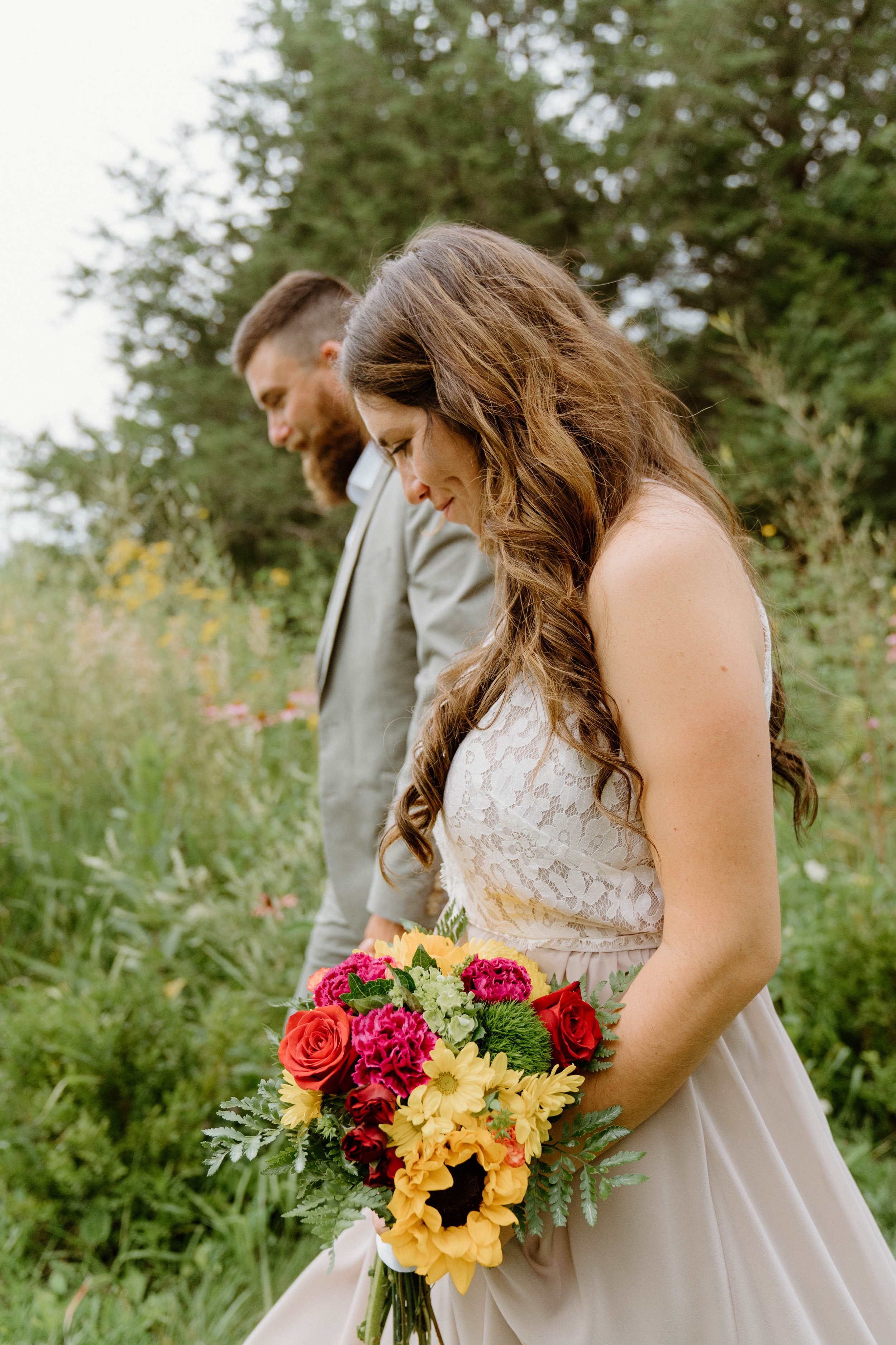 leanna-travis-elopement-iris-aisle-winterset-iowa-raelyn-ramey-photography-104.jpg