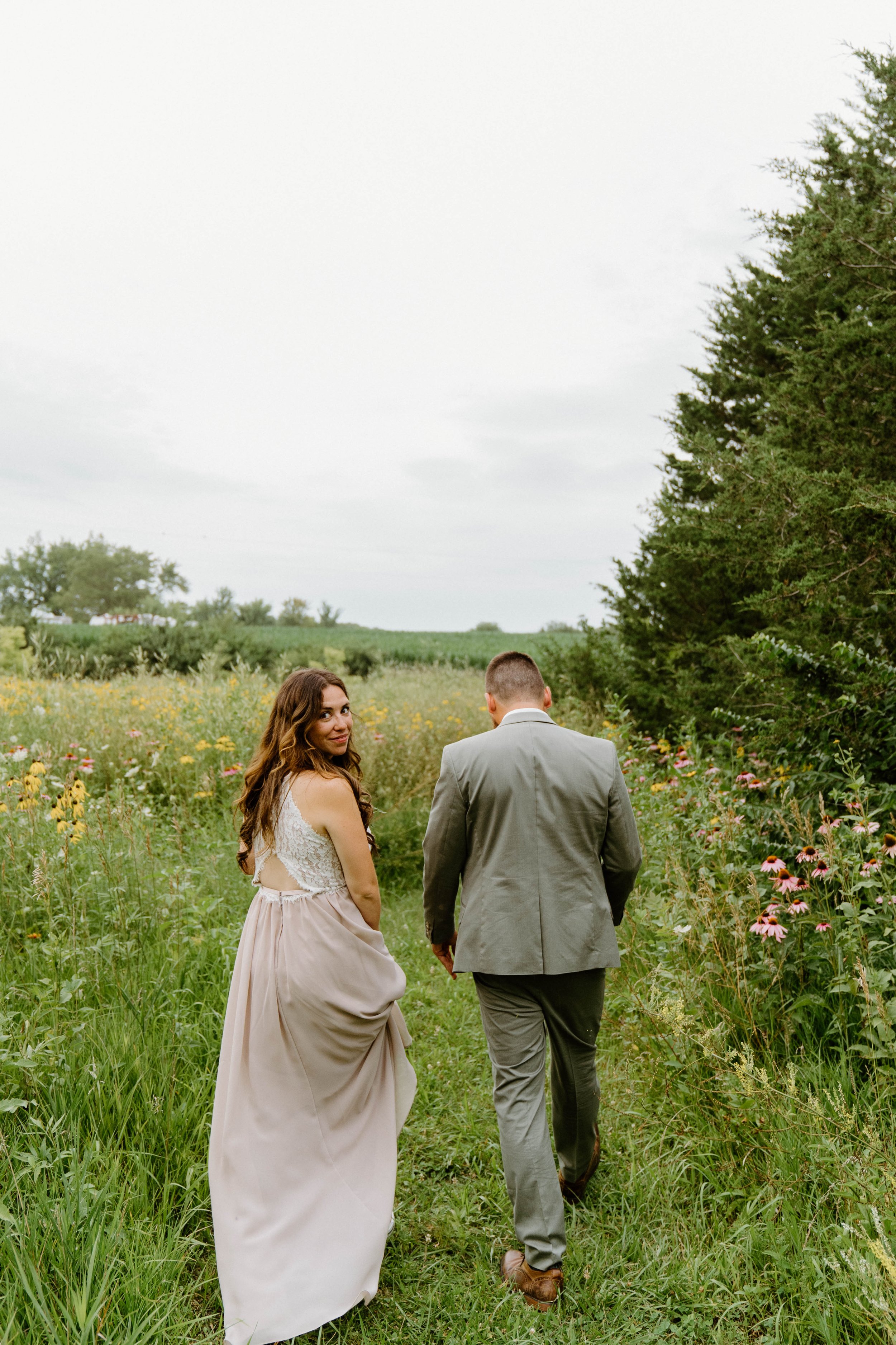 leanna-travis-elopement-iris-aisle-winterset-iowa-raelyn-ramey-photography-108.jpg