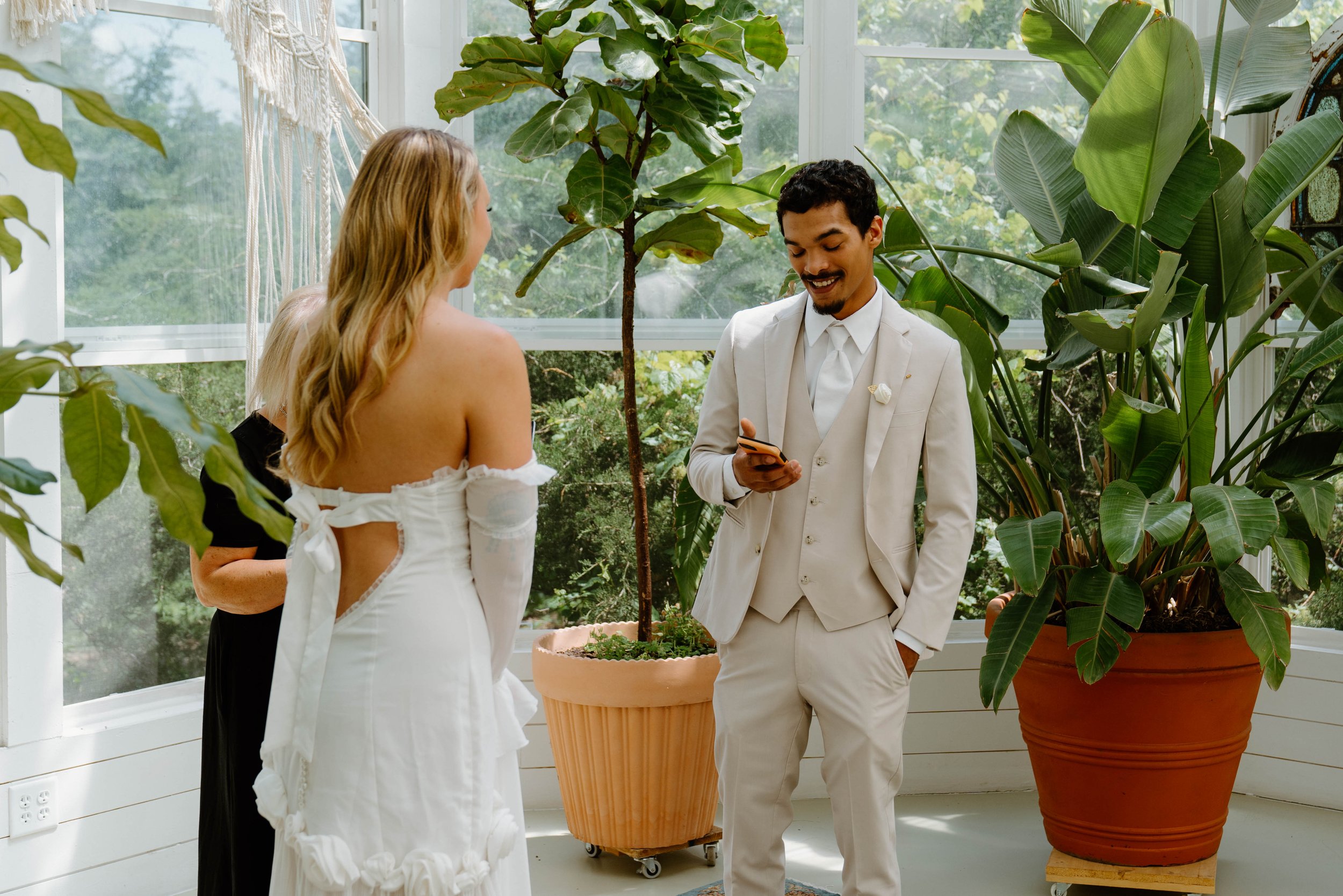 shelby-jordan-elopement-iris-aisle-winterset-iowa-raelyn-ramey-photography-62.jpg