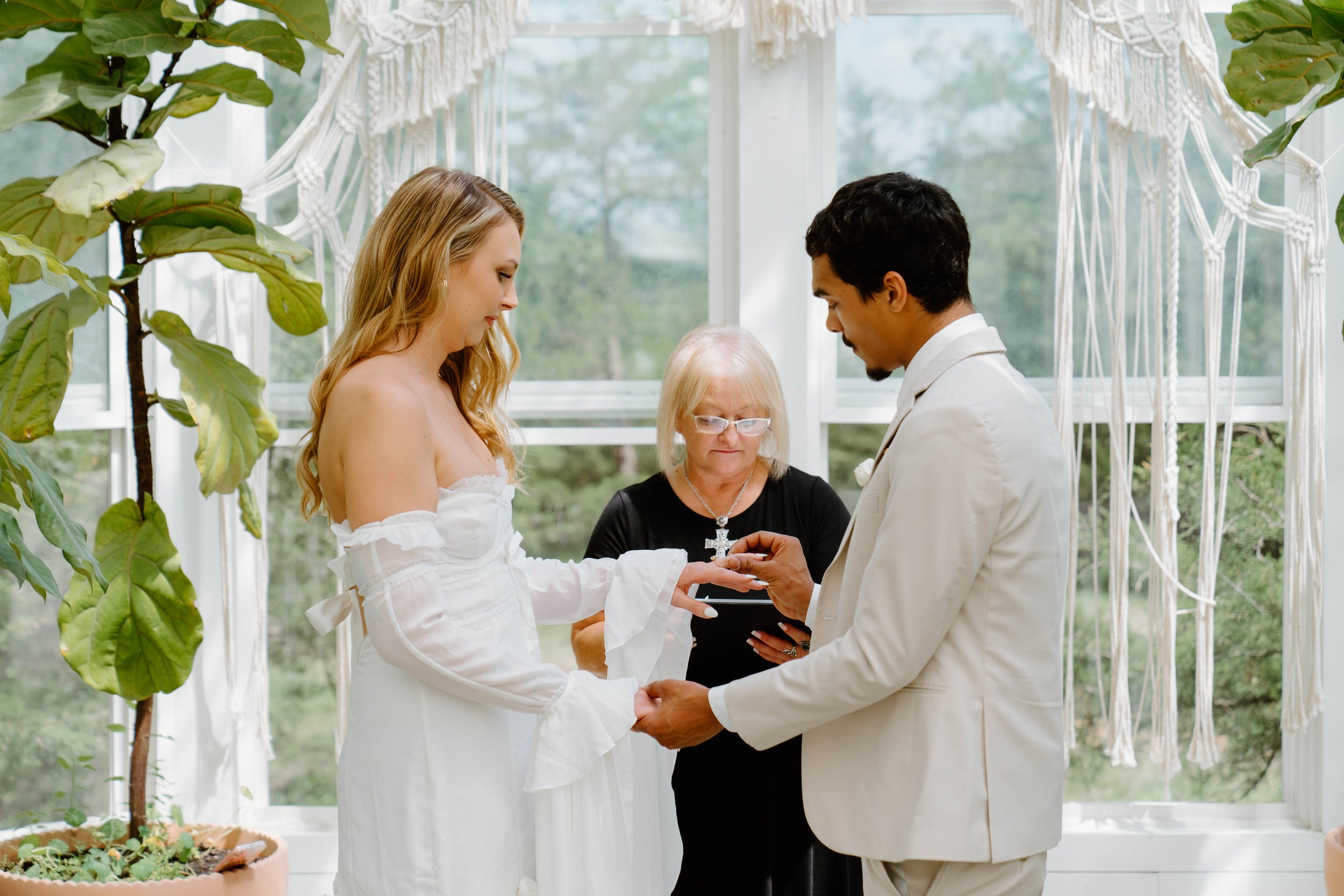 shelby-jordan-elopement-iris-aisle-winterset-iowa-raelyn-ramey-photography-66.jpg