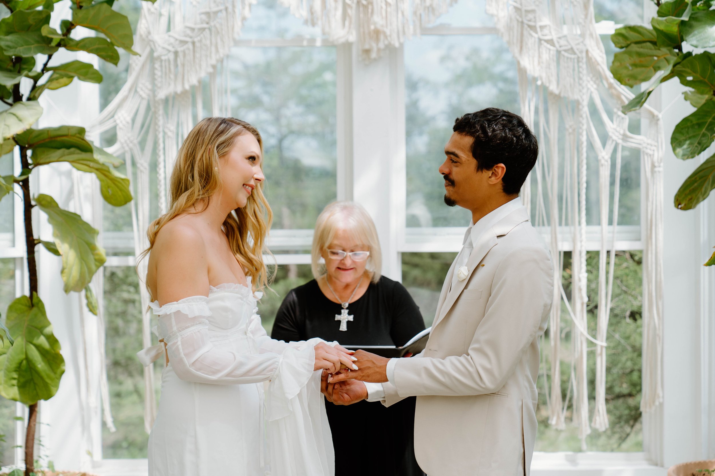 shelby-jordan-elopement-iris-aisle-winterset-iowa-raelyn-ramey-photography-72.jpg