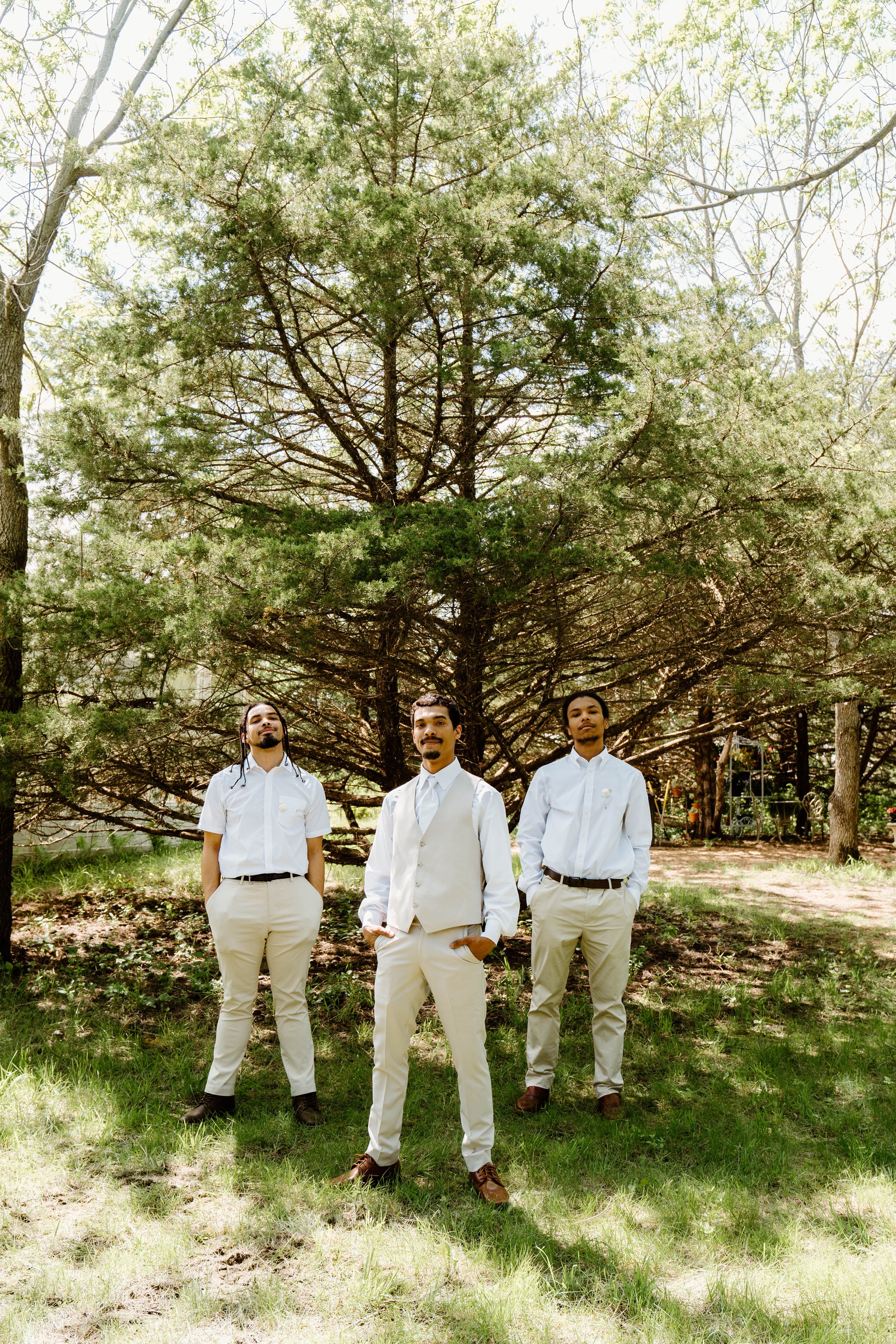 shelby-jordan-elopement-iris-aisle-winterset-iowa-raelyn-ramey-photography-138.jpg