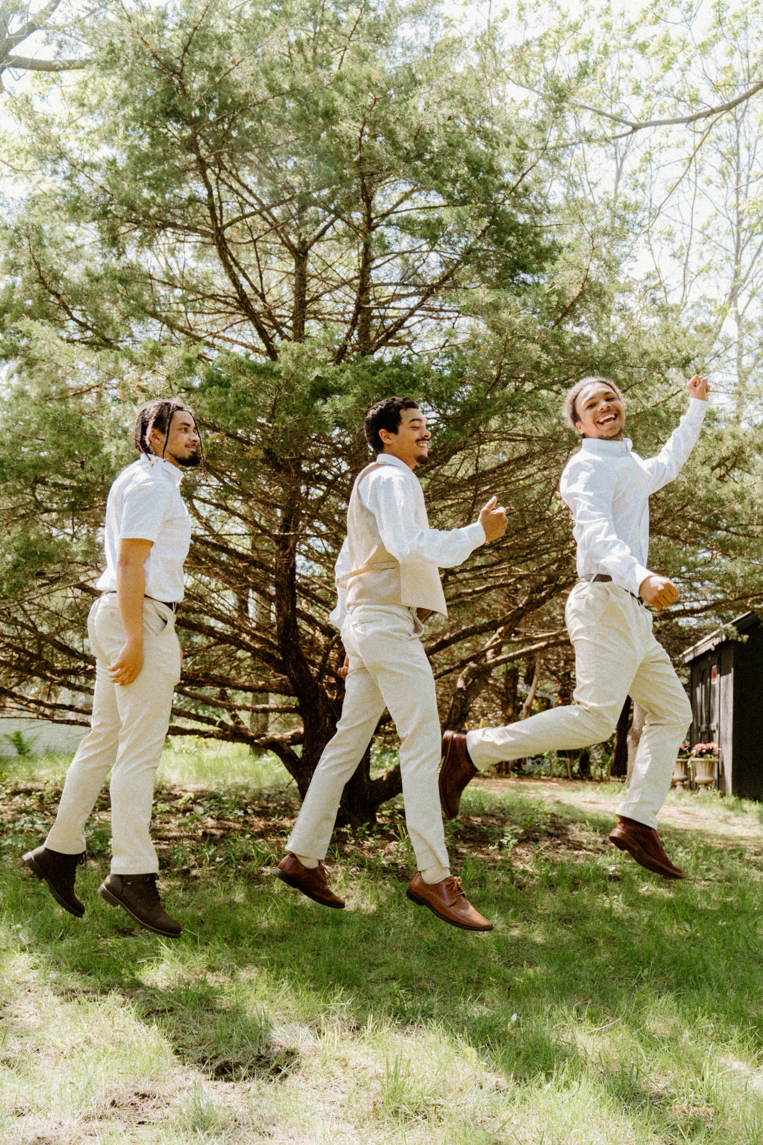 shelby-jordan-elopement-iris-aisle-winterset-iowa-raelyn-ramey-photography-143.jpg