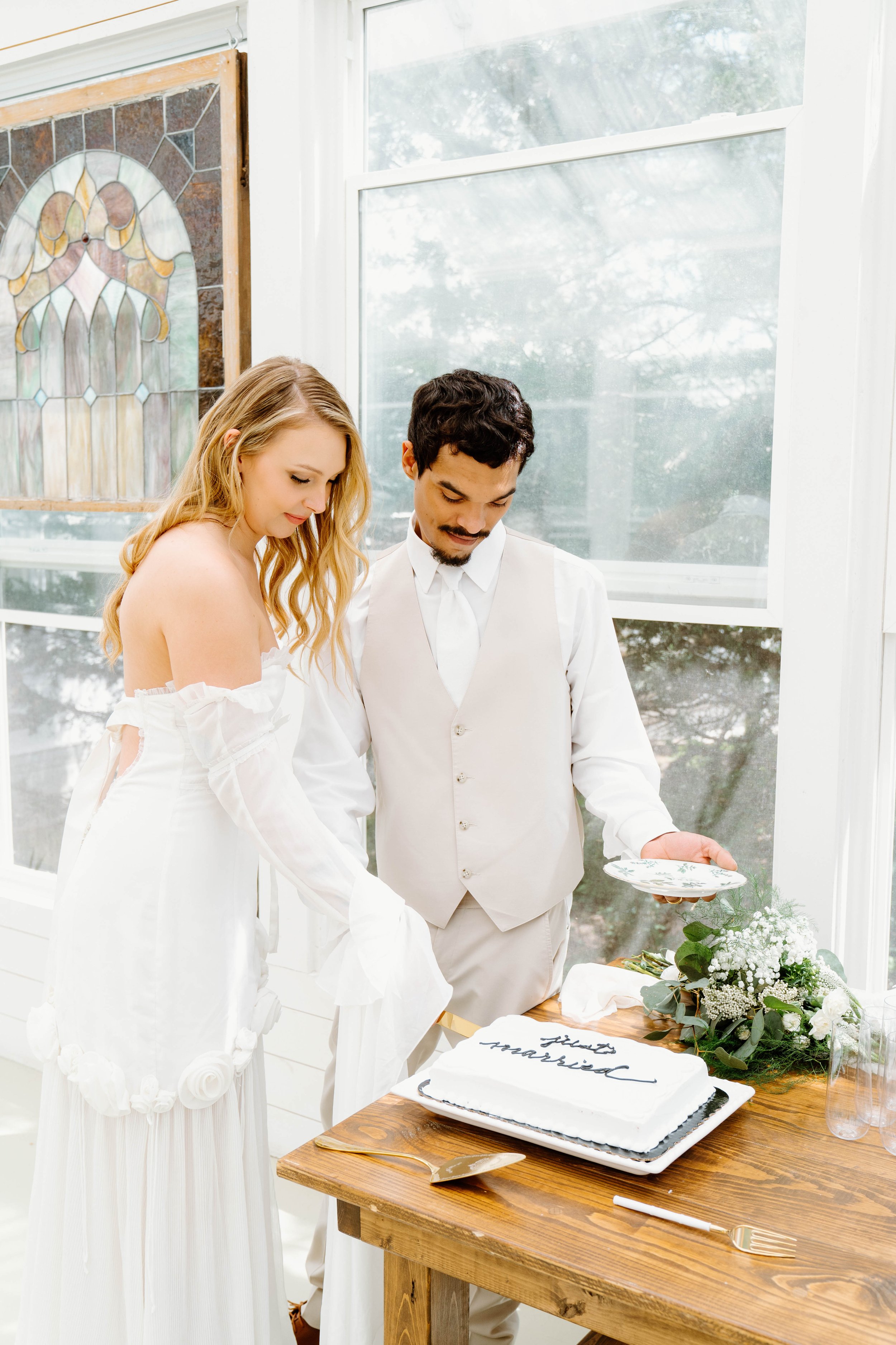 shelby-jordan-elopement-iris-aisle-winterset-iowa-raelyn-ramey-photography-160.jpg