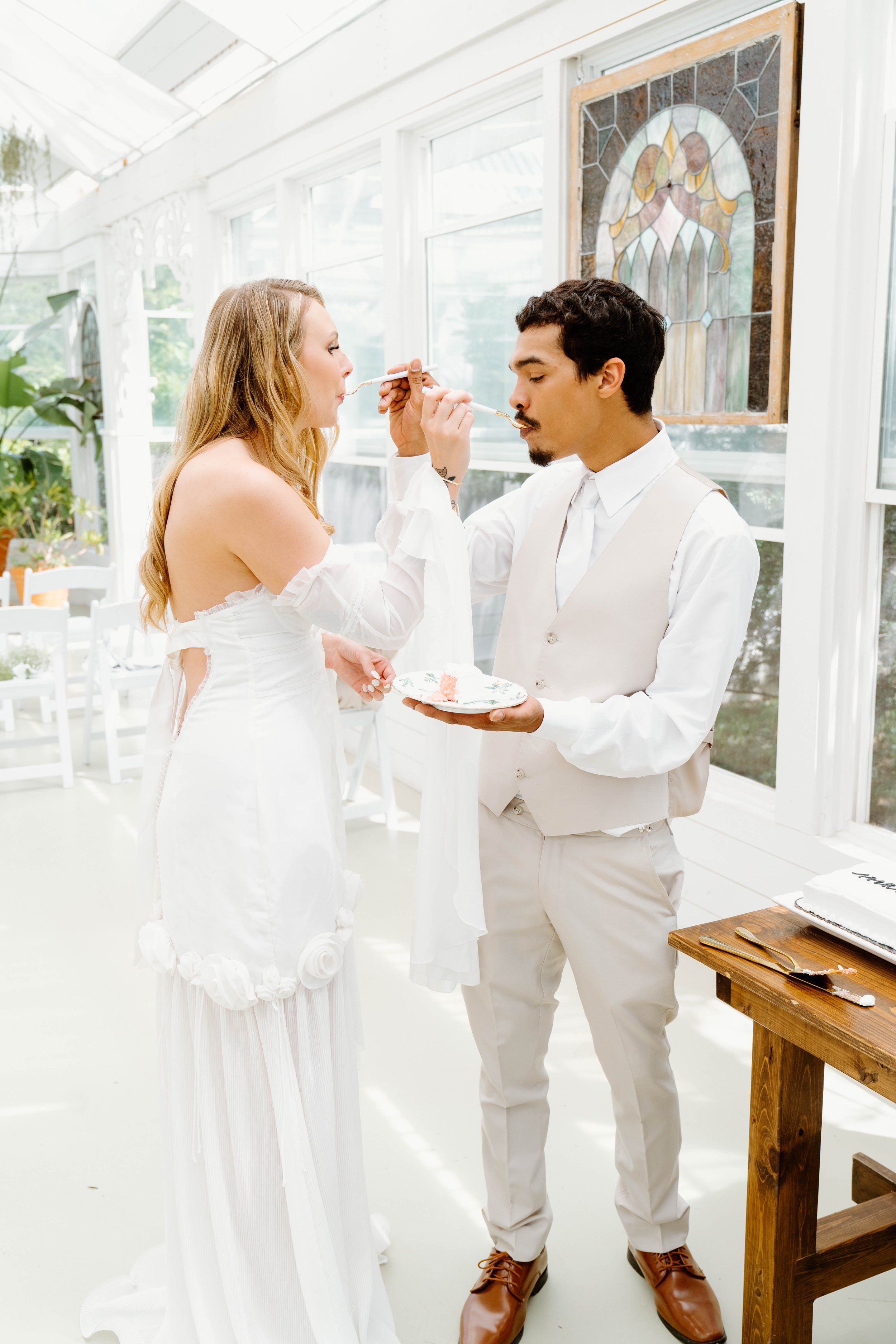 shelby-jordan-elopement-iris-aisle-winterset-iowa-raelyn-ramey-photography-162.jpg