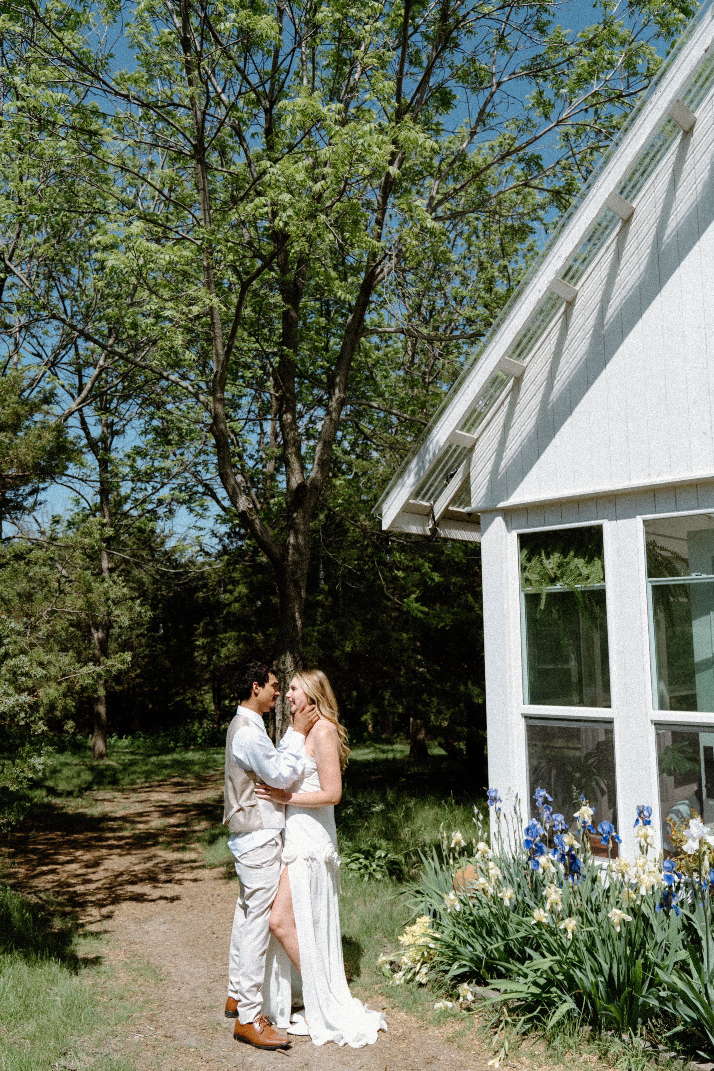 shelby-jordan-elopement-iris-aisle-winterset-iowa-raelyn-ramey-photography-190.jpg