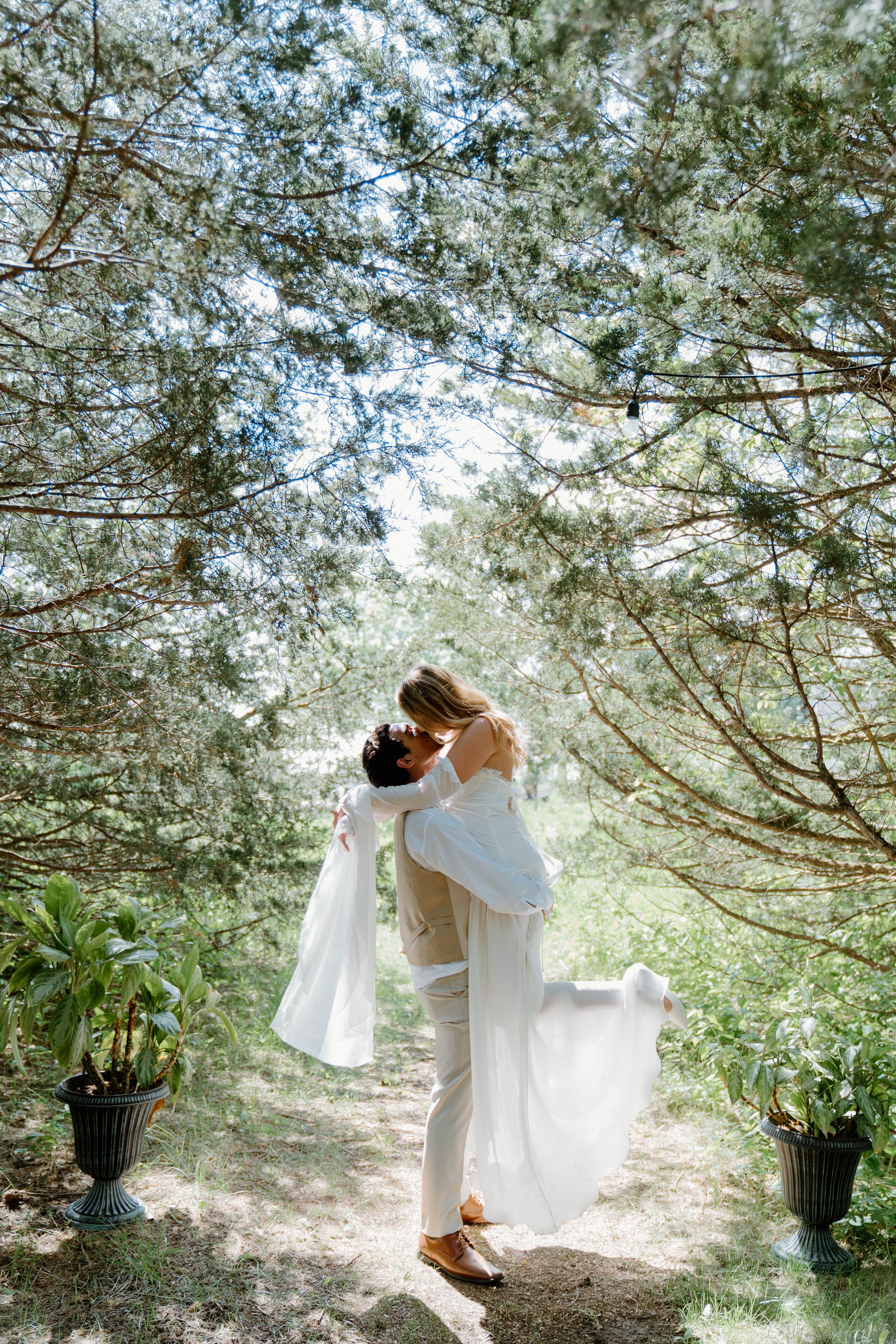 shelby-jordan-elopement-iris-aisle-winterset-iowa-raelyn-ramey-photography-200.jpg
