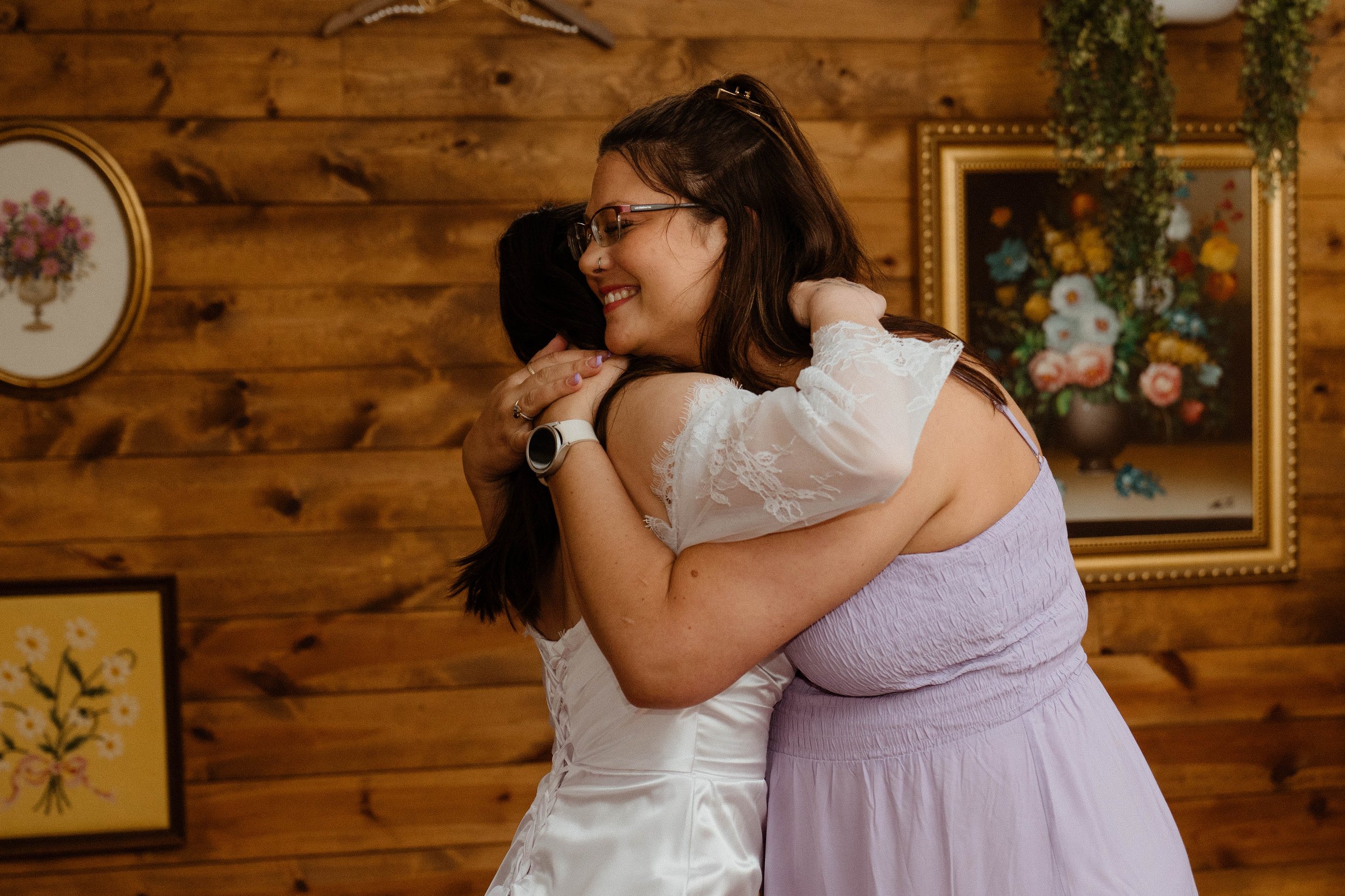 nikki-mager-elopement-iris-aisle-winterset-iowa-raelyn-ramey-photography-23.jpg