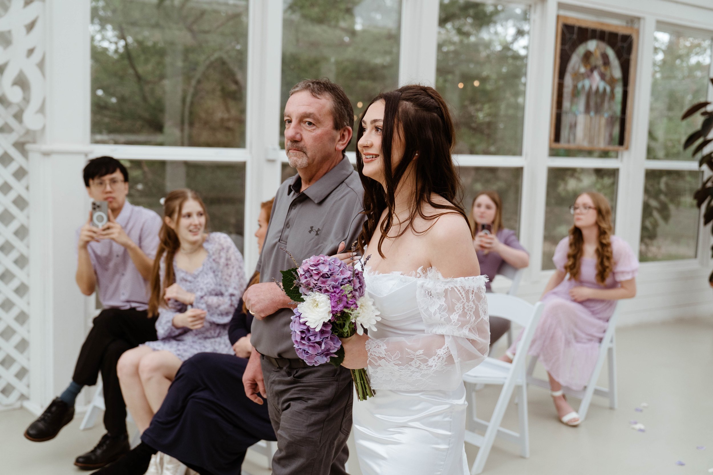 nikki-mager-elopement-iris-aisle-winterset-iowa-raelyn-ramey-photography-37.jpg