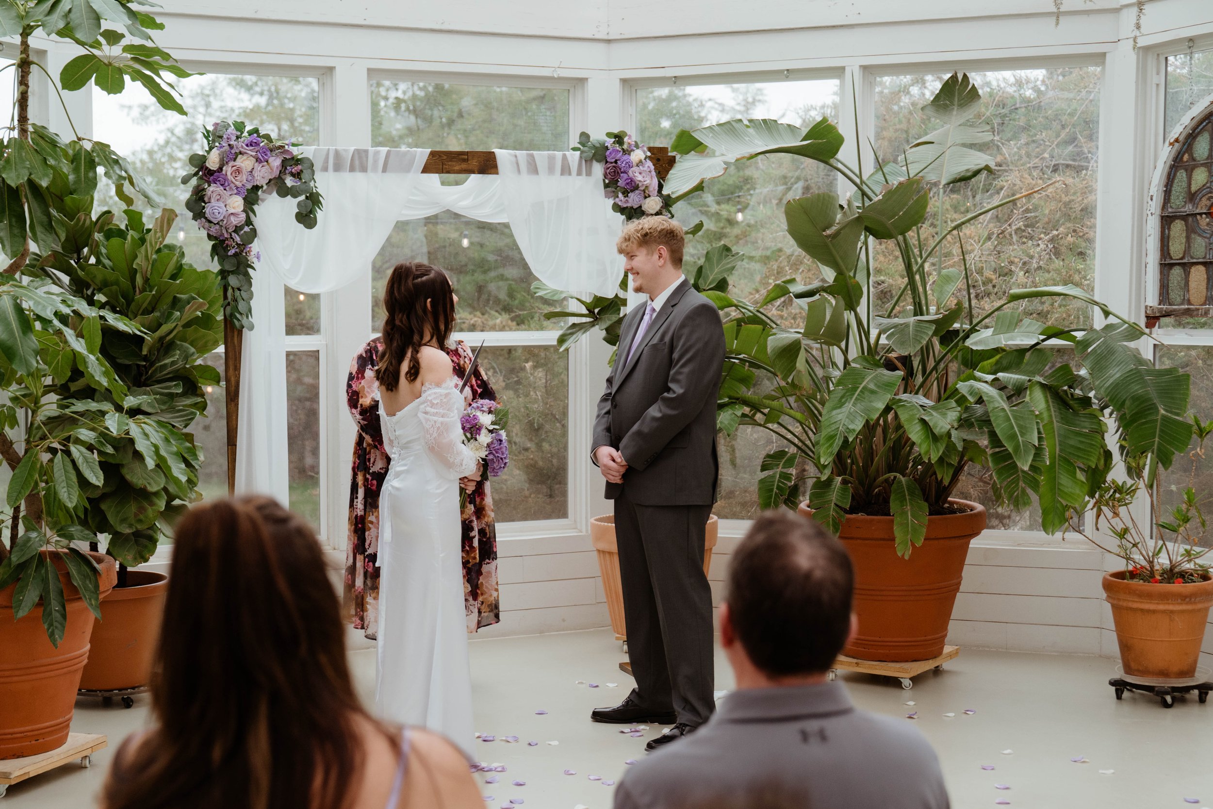 nikki-mager-elopement-iris-aisle-winterset-iowa-raelyn-ramey-photography-46.jpg
